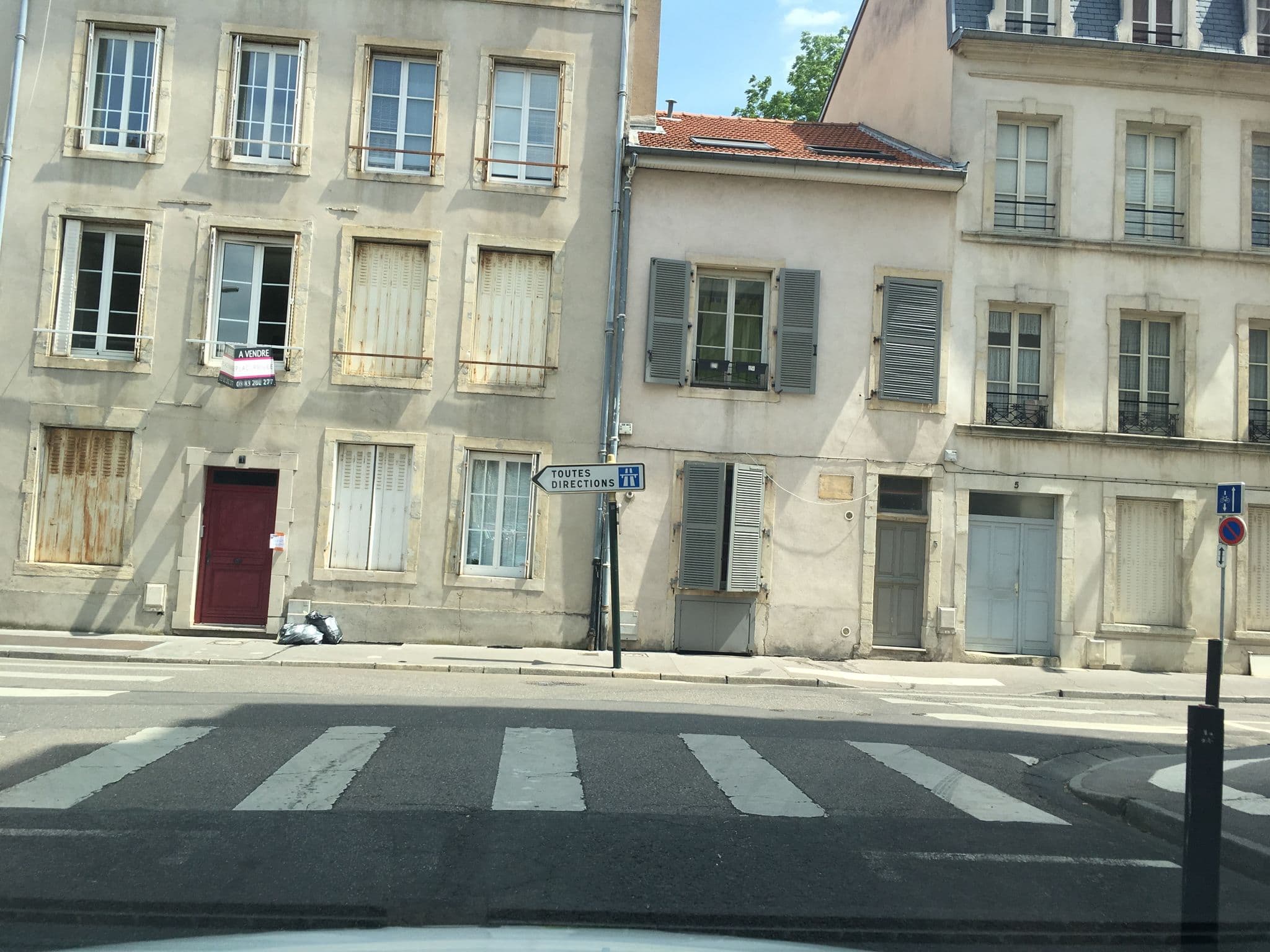 Street view near Les Chambres Originales de Nancy - studio Naturs, Nancy — © mappy_sa (CC BY-SA · Mapillary)