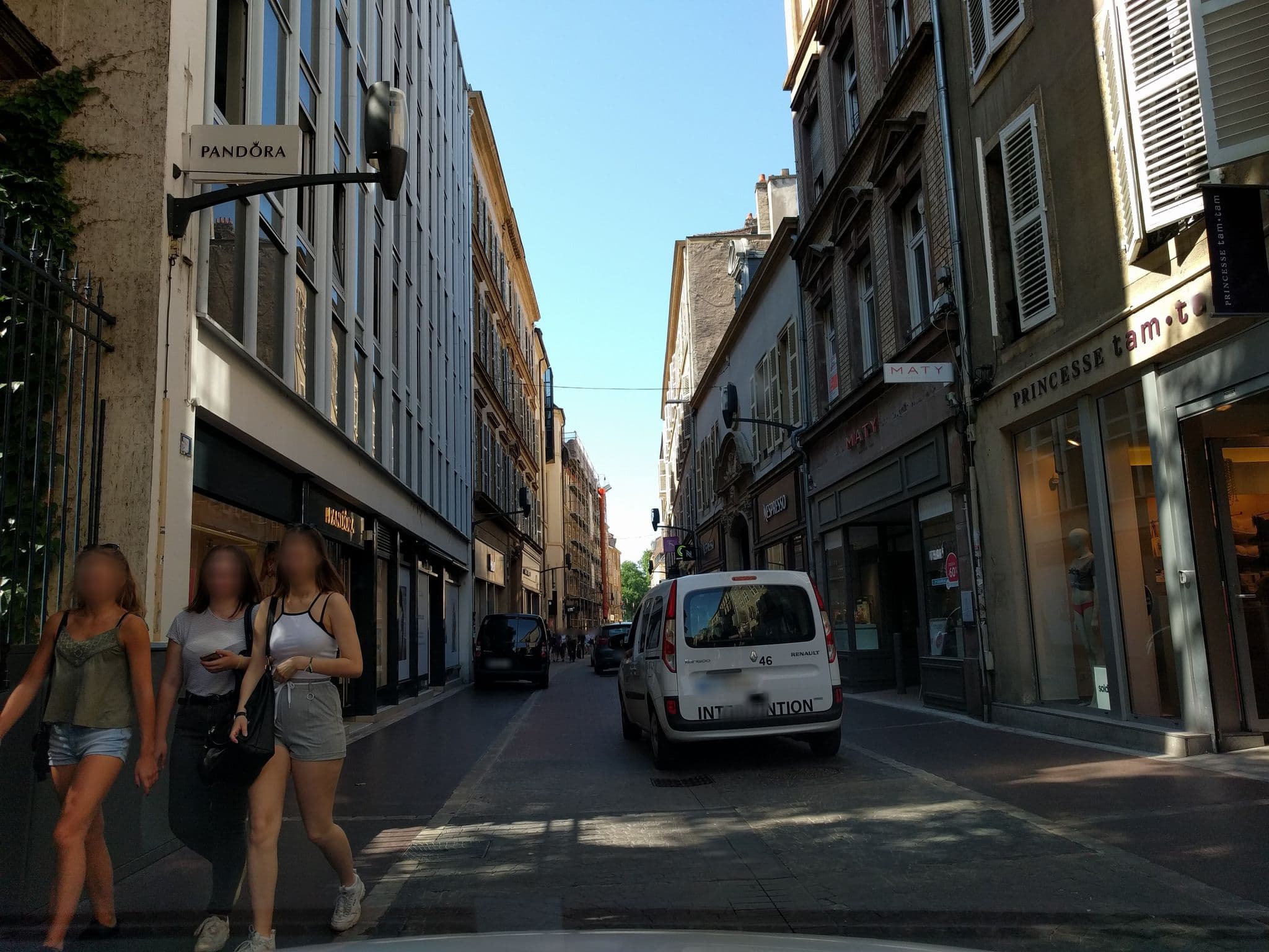 Street view near Mercure Grand Hotel Metz Centre Cathédrale, Metz — © mappy_sa (CC BY-SA · Mapillary)