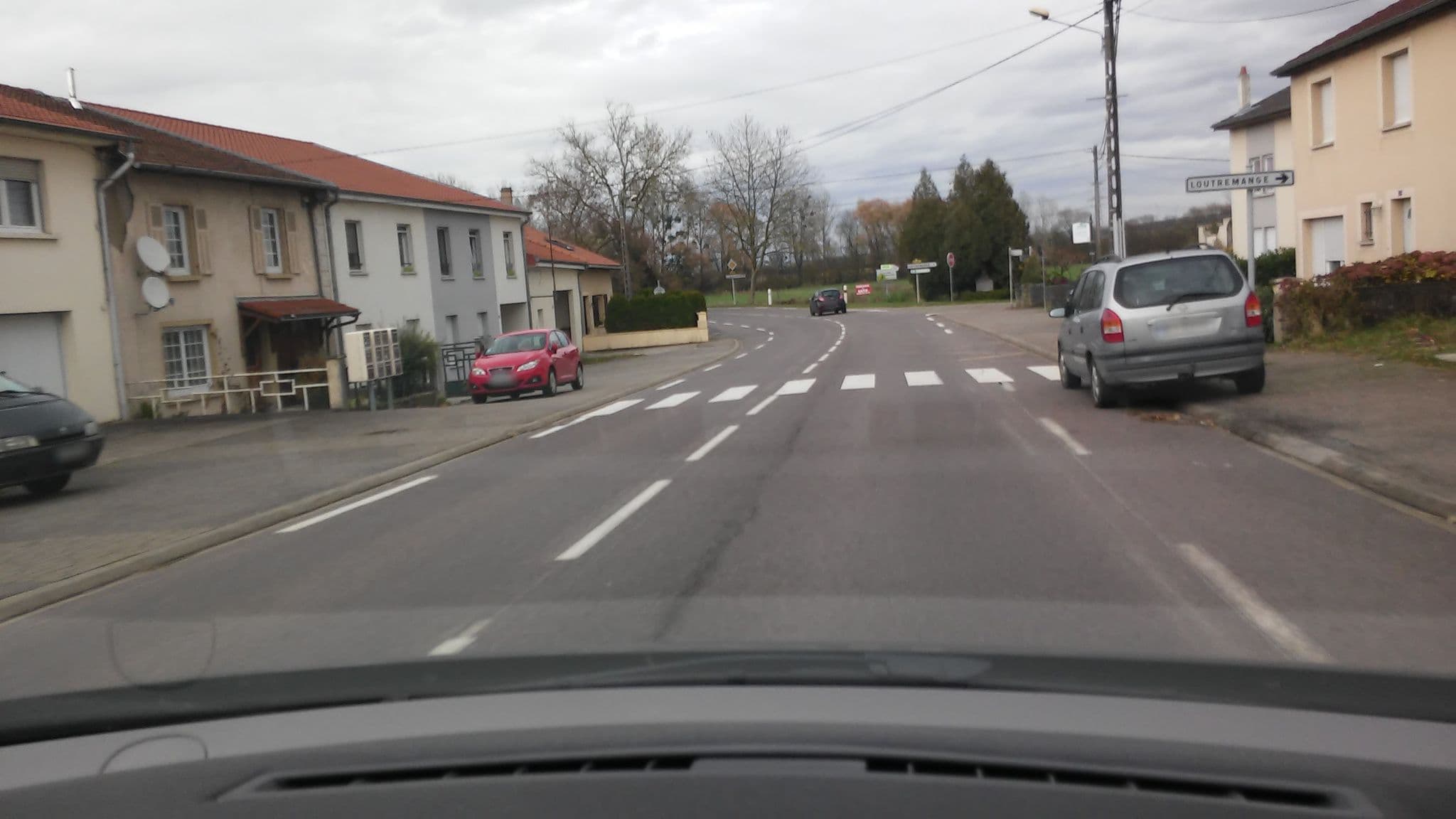 Street view near La Grange de Conde Chateaux et Hotels Collection, Courcelles-Chaussy — © locus57 (CC BY-SA · Mapillary)