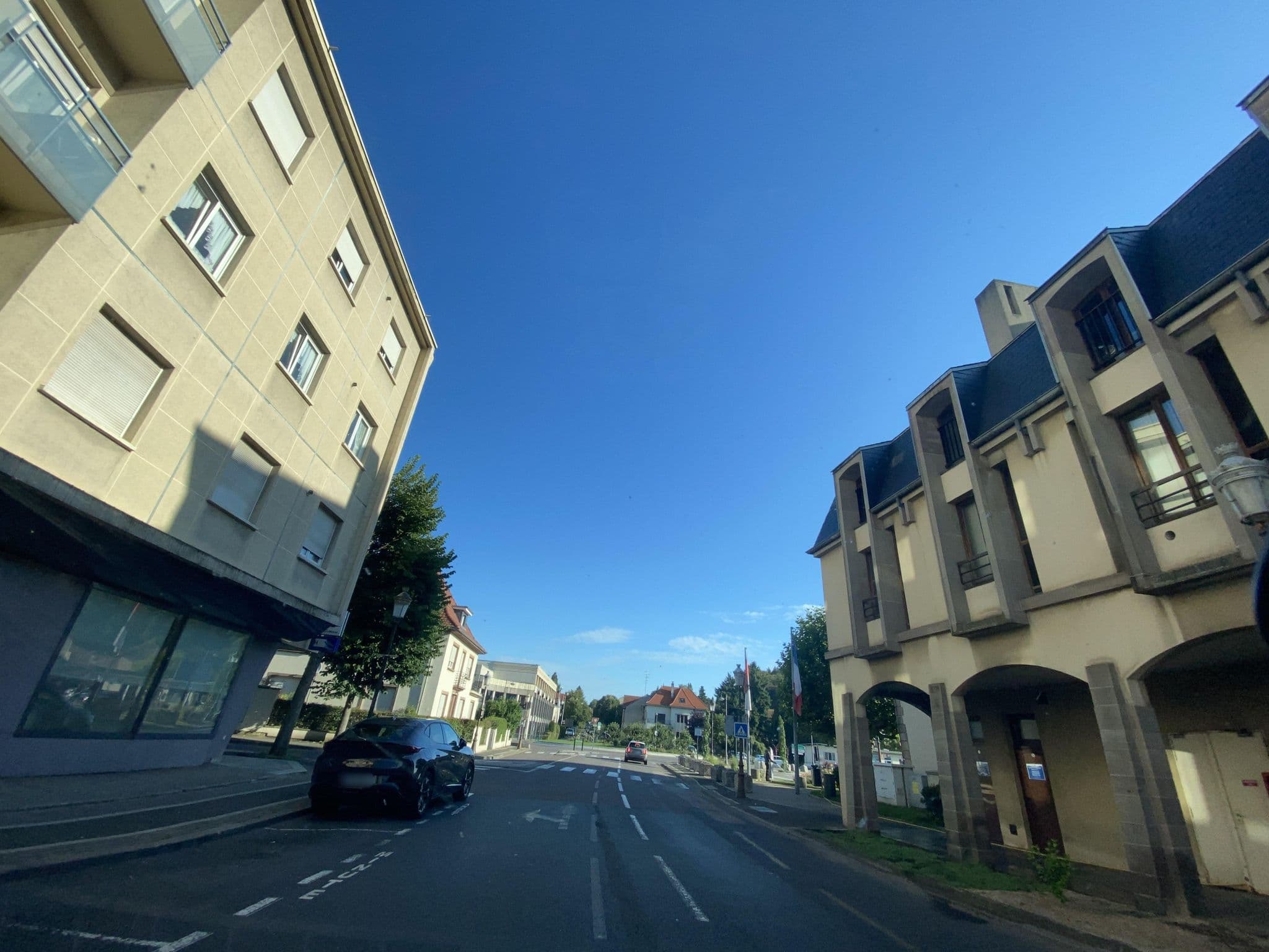 Street view near Hôtel-Restaurant de l'Europort, Saint-Avold — © petit_jaune (CC BY-SA · Mapillary)