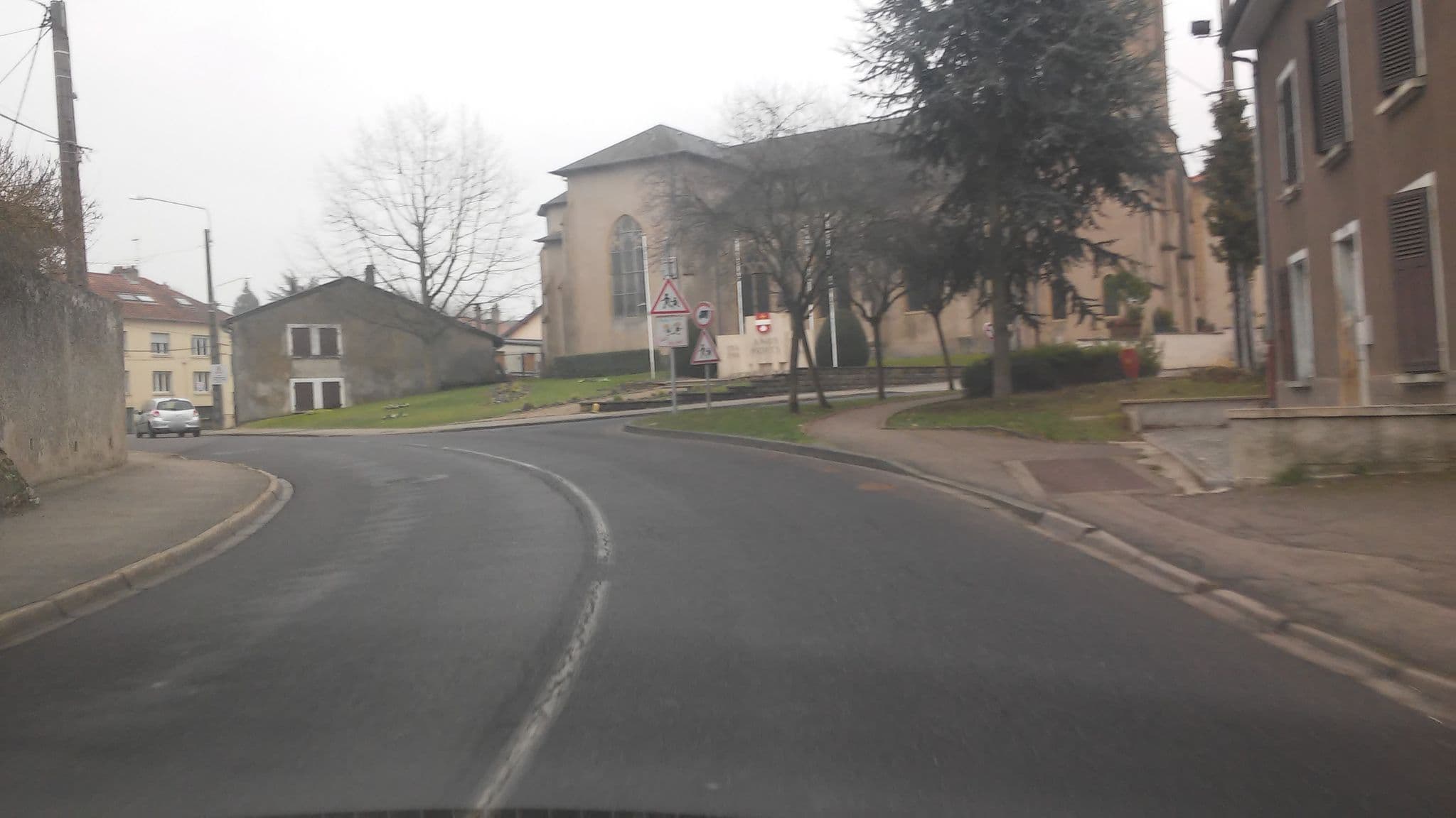Street view near Kyriad Design Enzo, Augny — © locus57 (CC BY-SA · Mapillary)