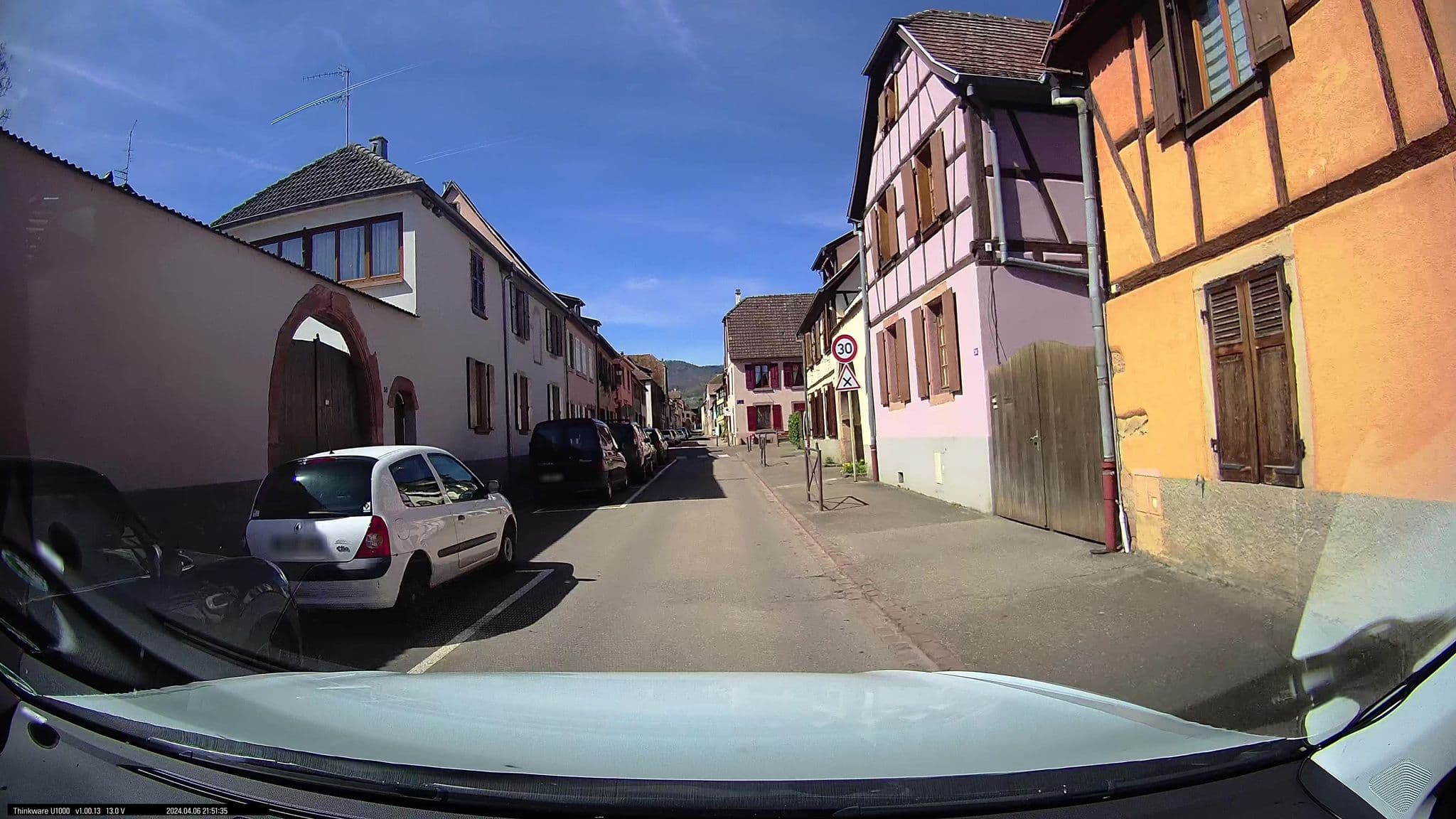 Street view near Gîtes-Weyer, Bergheim — © maxim752 (CC BY-SA · Mapillary)