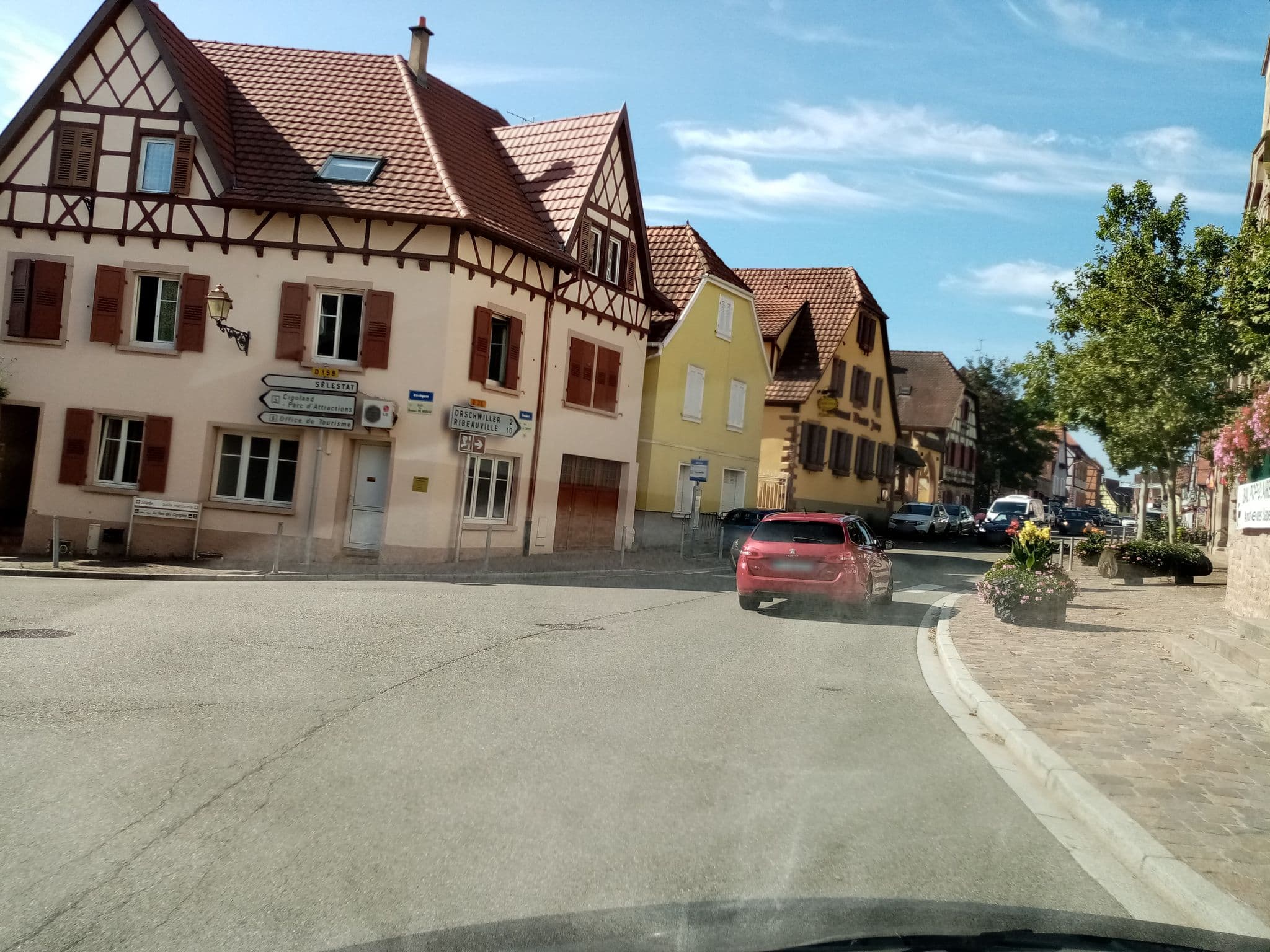 Street view near Le Nid de Cigognes Kintzheim, Kintzheim — © micmin1972 (CC BY-SA · Mapillary)