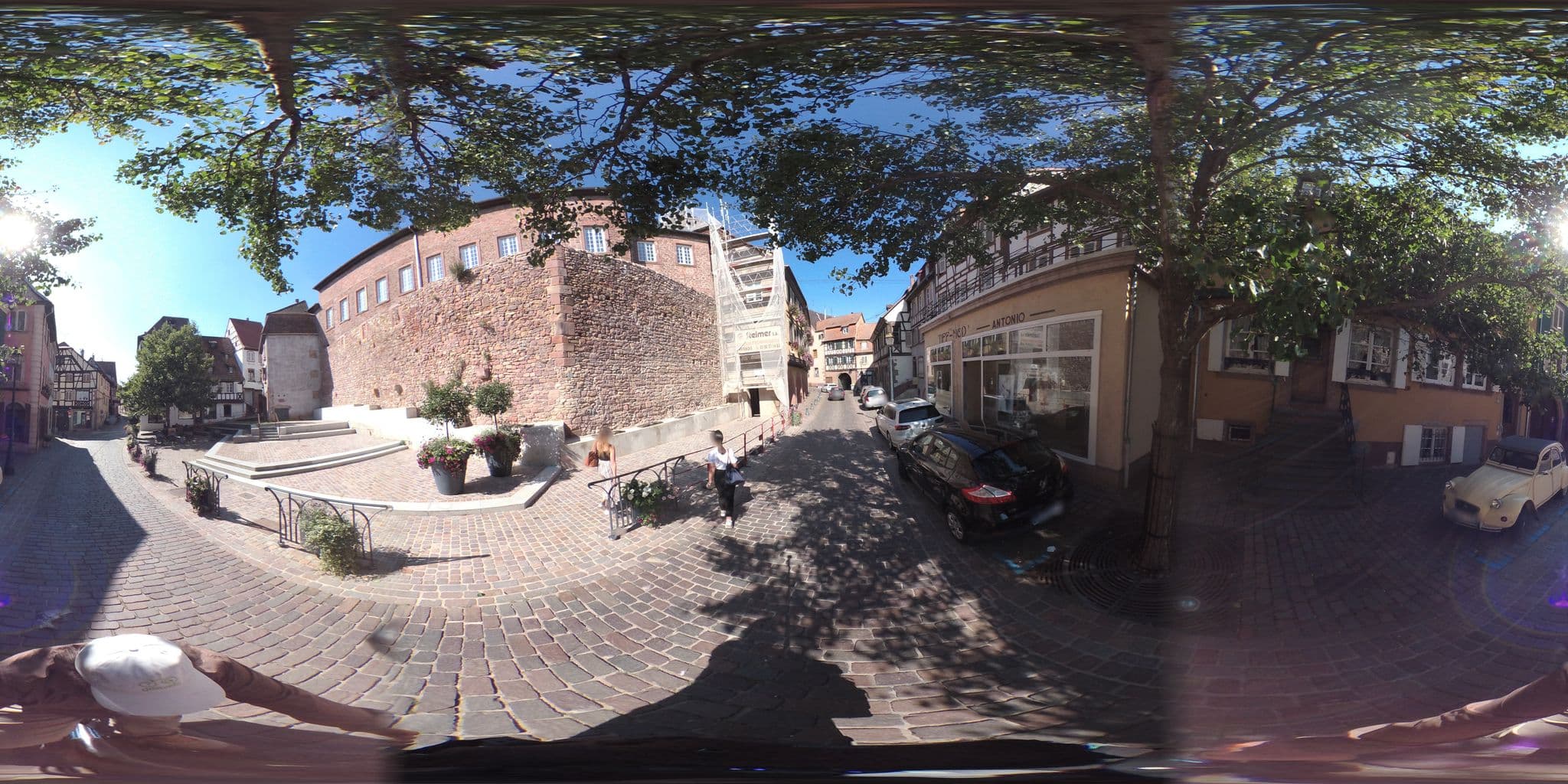 Street view near Hôtel de ville de Barr, Barr — © geovelo (CC BY-SA · Mapillary)