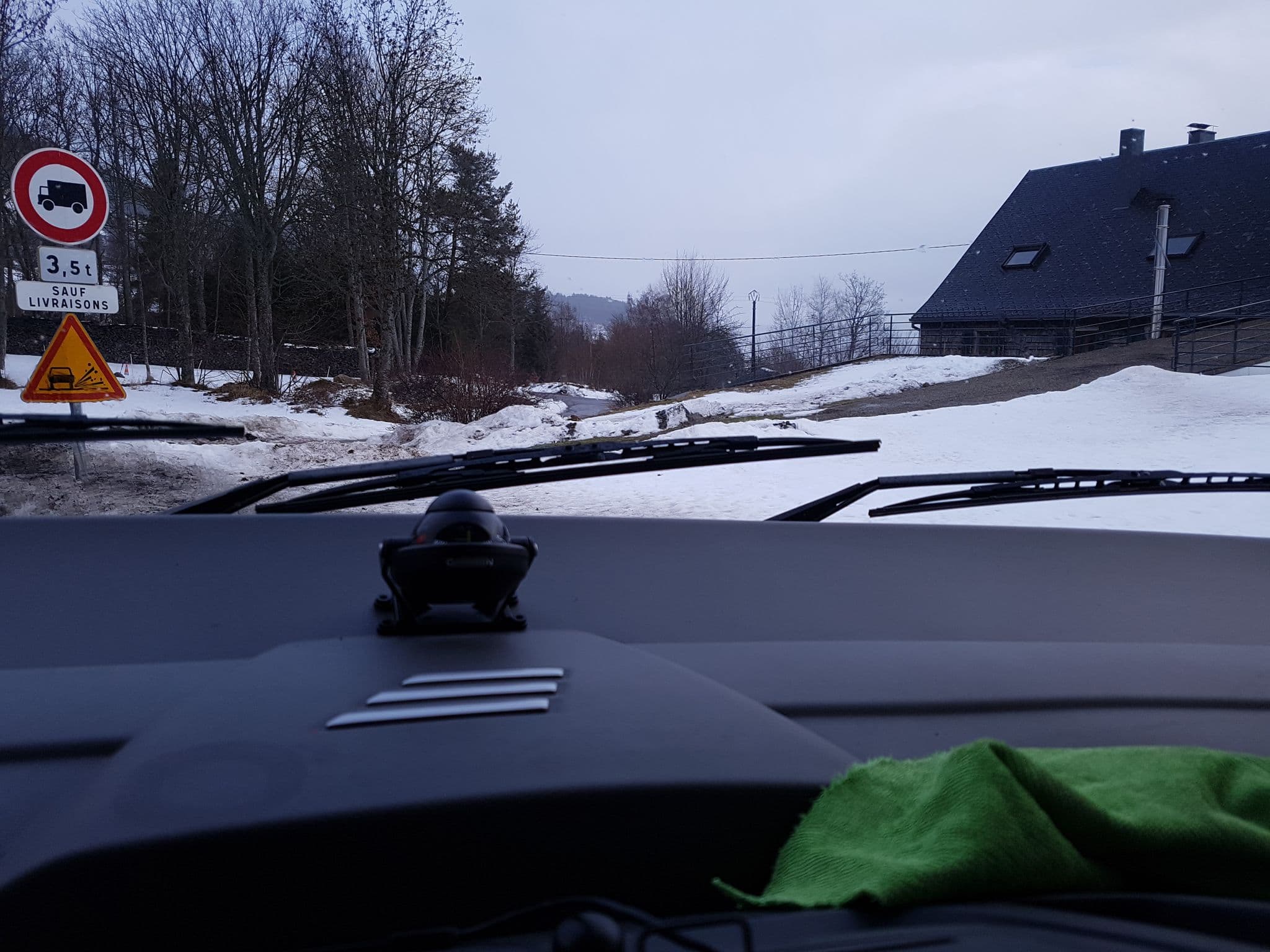 Street view near Ferme du Schoultzbach, Orbey — © bernardvoyageur (CC BY-SA · Mapillary)