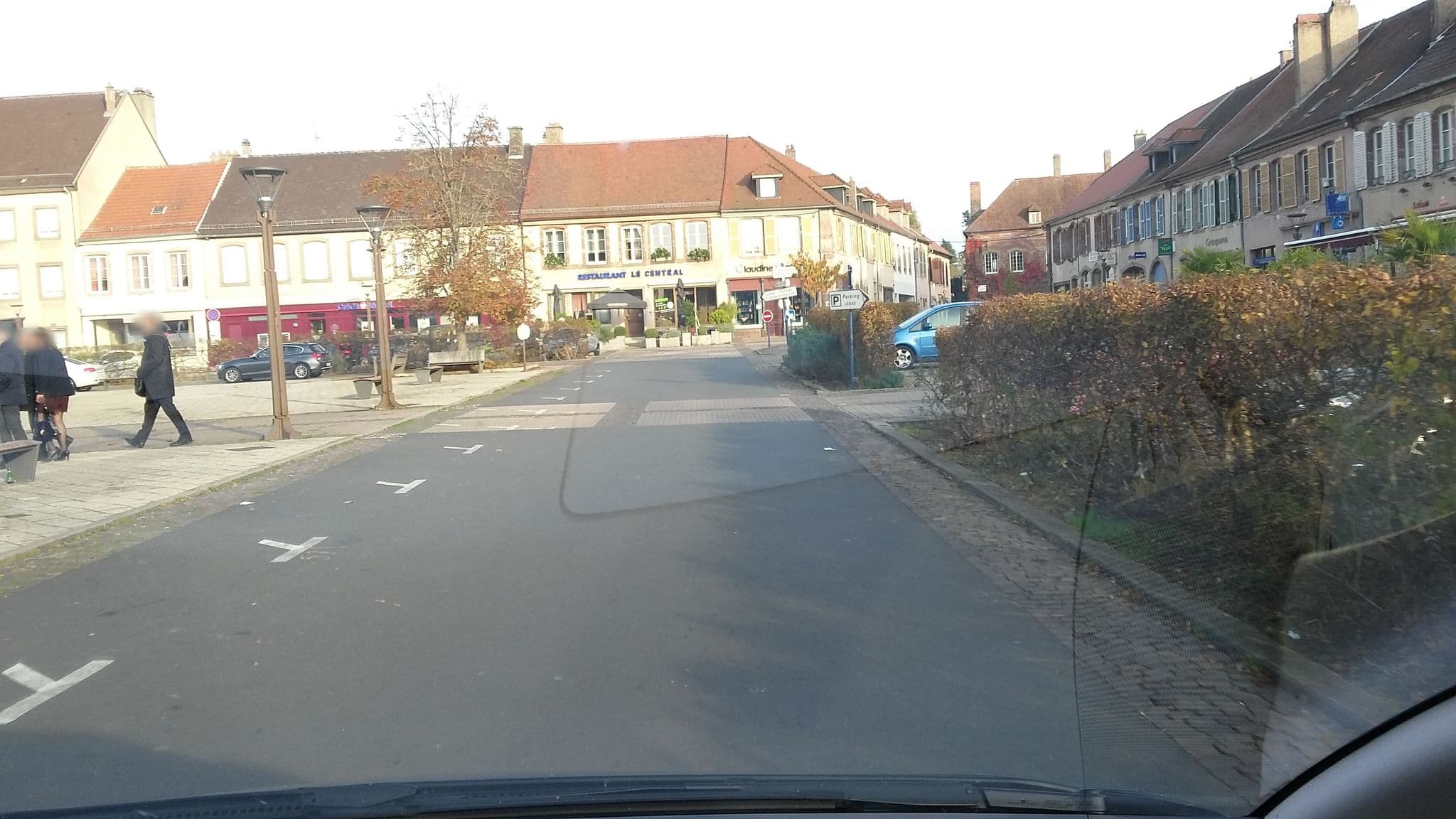 Street view near Restaurant Erckmann-Chatrian Hotel, Phalsbourg — © foxandpotatoes (CC BY-SA · Mapillary)