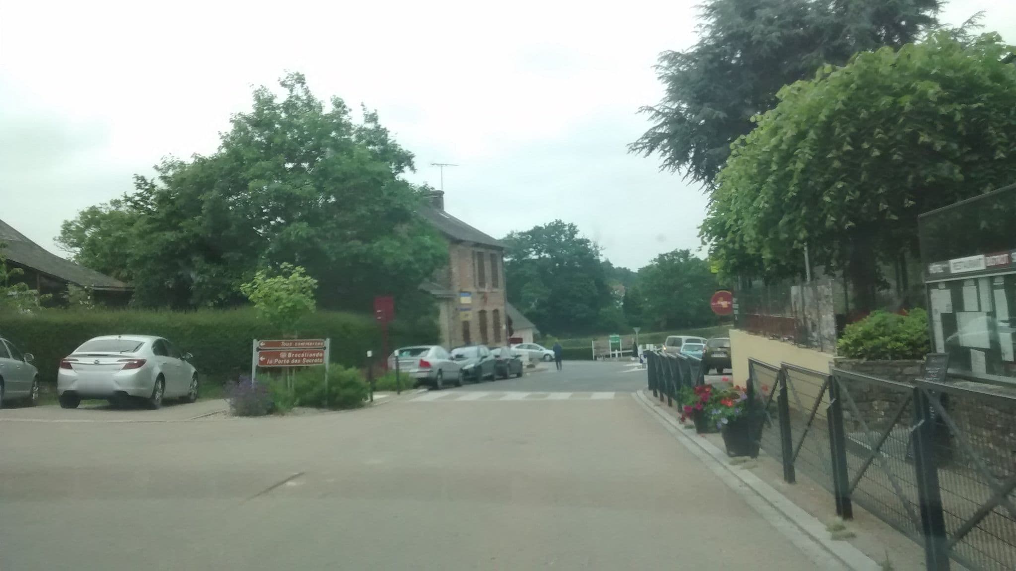 Street view near Le Relais de Brocéliande, Paimpont — © hamlet (CC BY-SA · Mapillary)