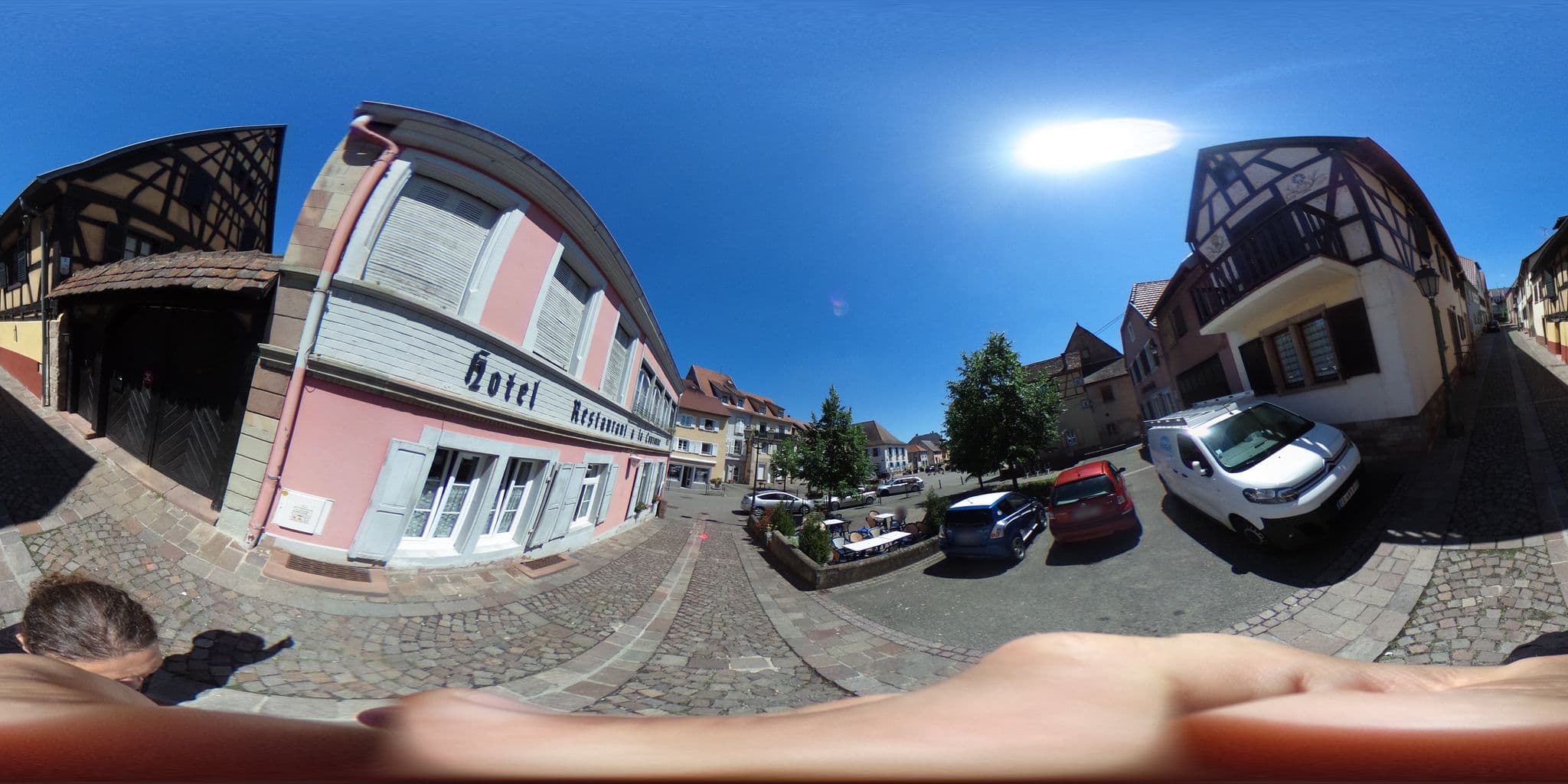Street view near Hôtel-Restaurant à la Couronne, Marmoutier — © thx (CC BY-SA · Mapillary)