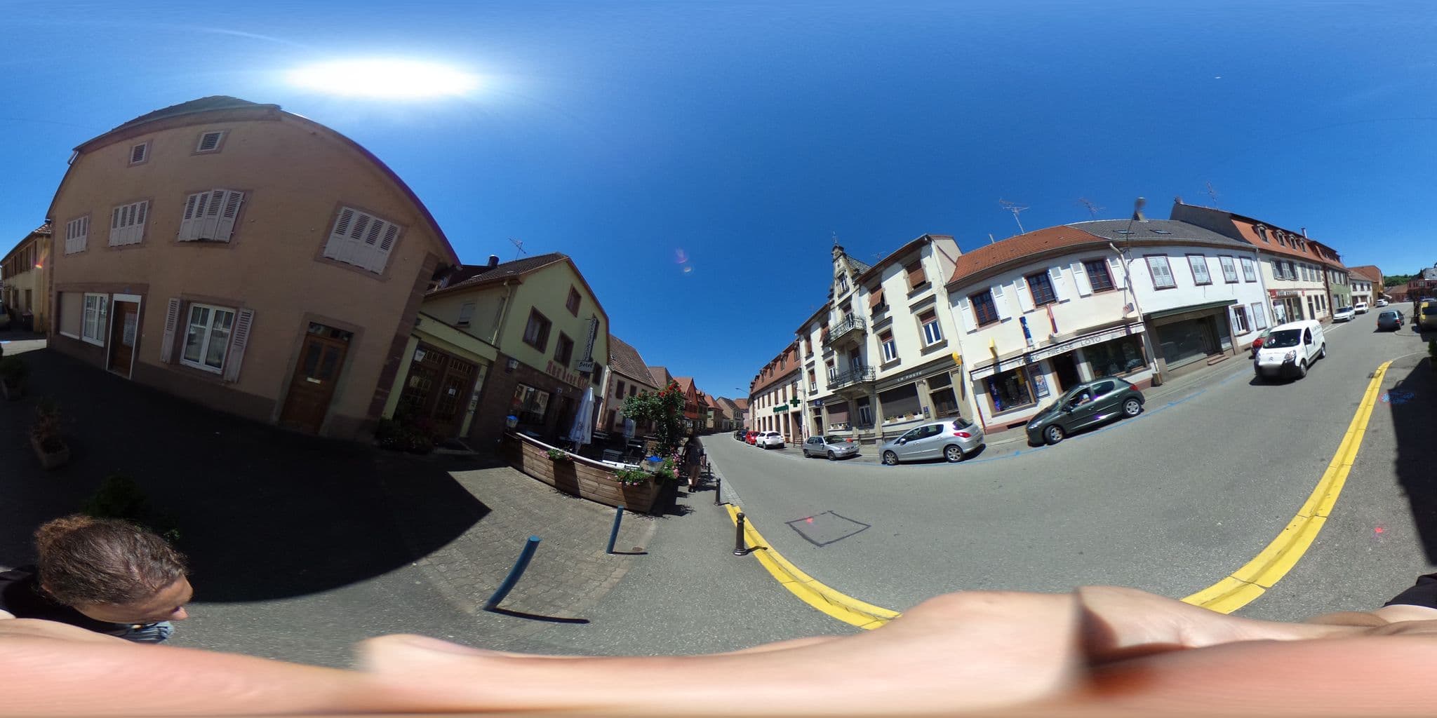 Street view near Hôtel Restaurant Aux Deux Clefs, Marmoutier — © thx (CC BY-SA · Mapillary)