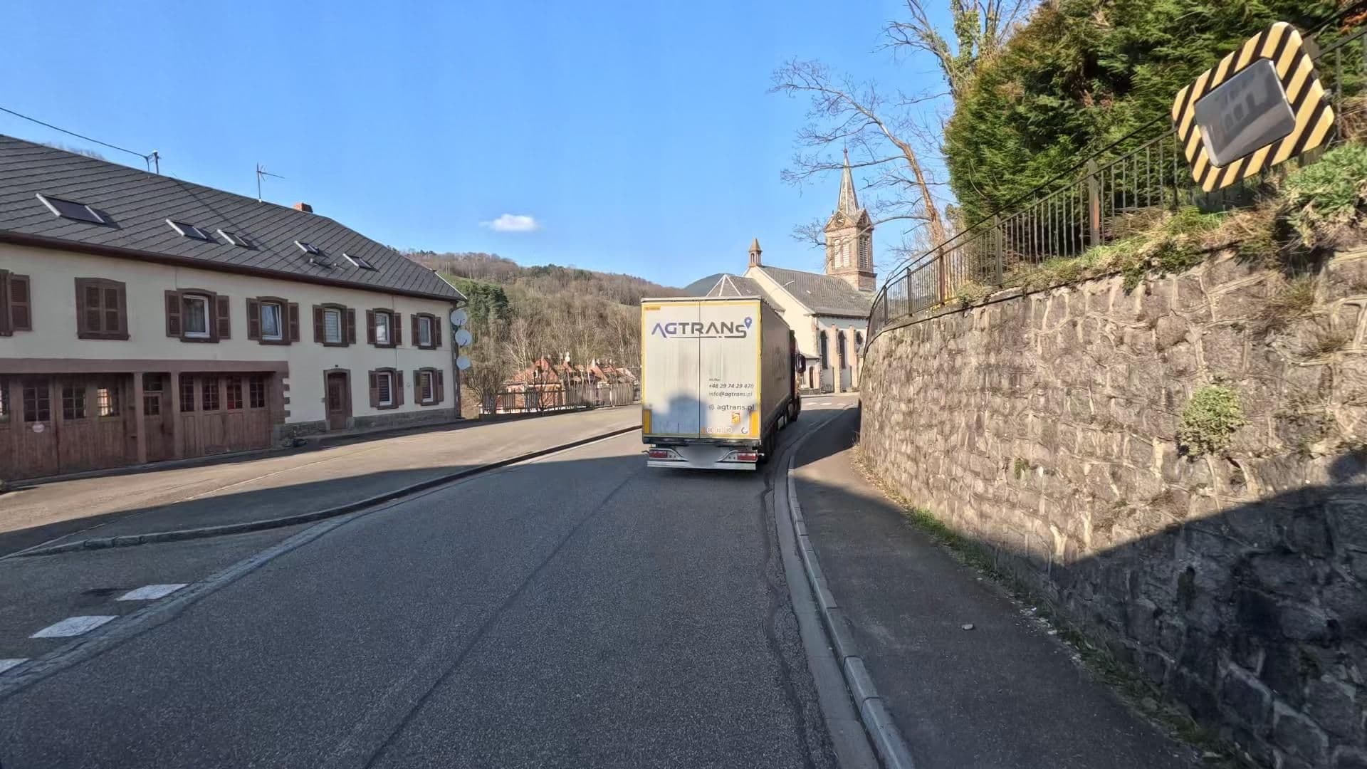 Street view near La roulotte du bucheron, Lapoutroie — © bct (CC BY-SA · Mapillary)