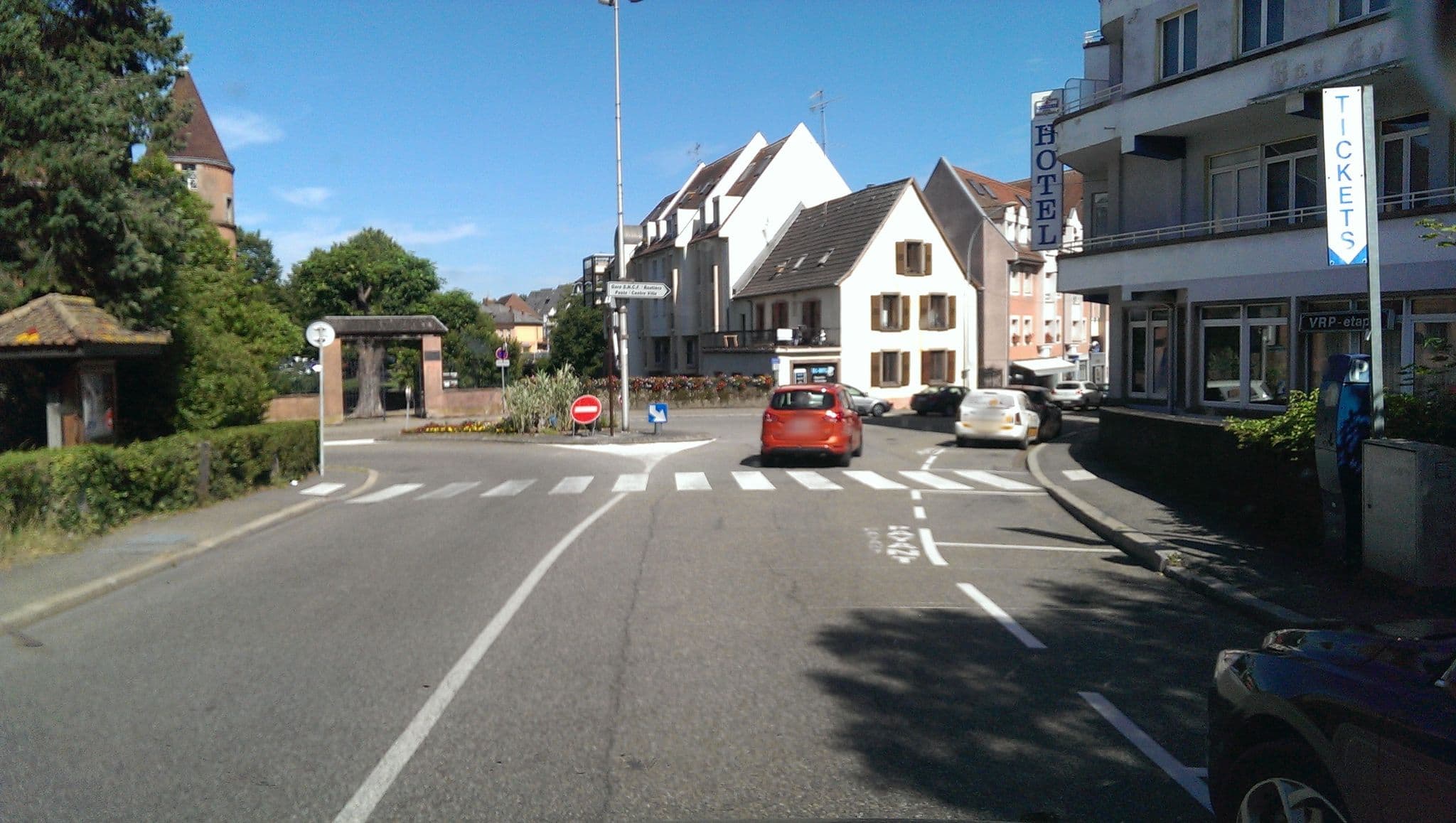 Street view near La Tour des Remparts Pool & SPA, Saverne — © bufonto (CC BY-SA · Mapillary)