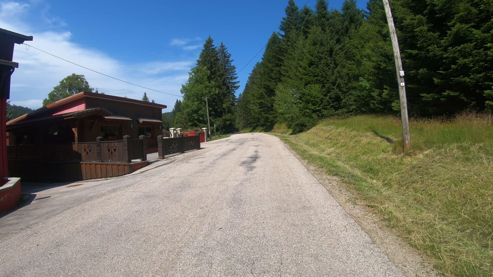 Street view near Les Jardins de Sophie, Xonrupt-Longemer — © vinisa (CC BY-SA · Mapillary)