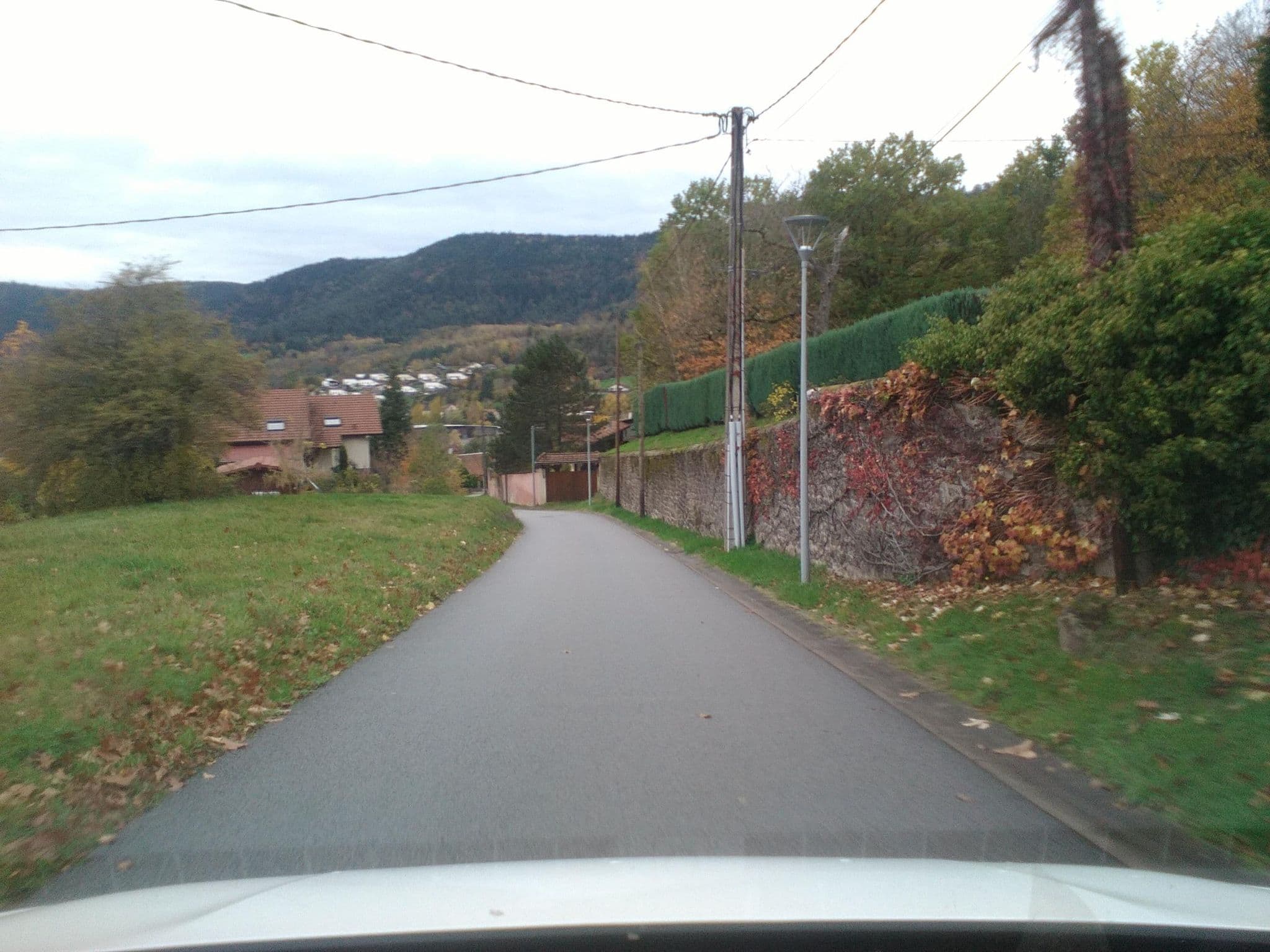 Street view near Ferme Saint Siméon, Senones — © blup (CC BY-SA · Mapillary)