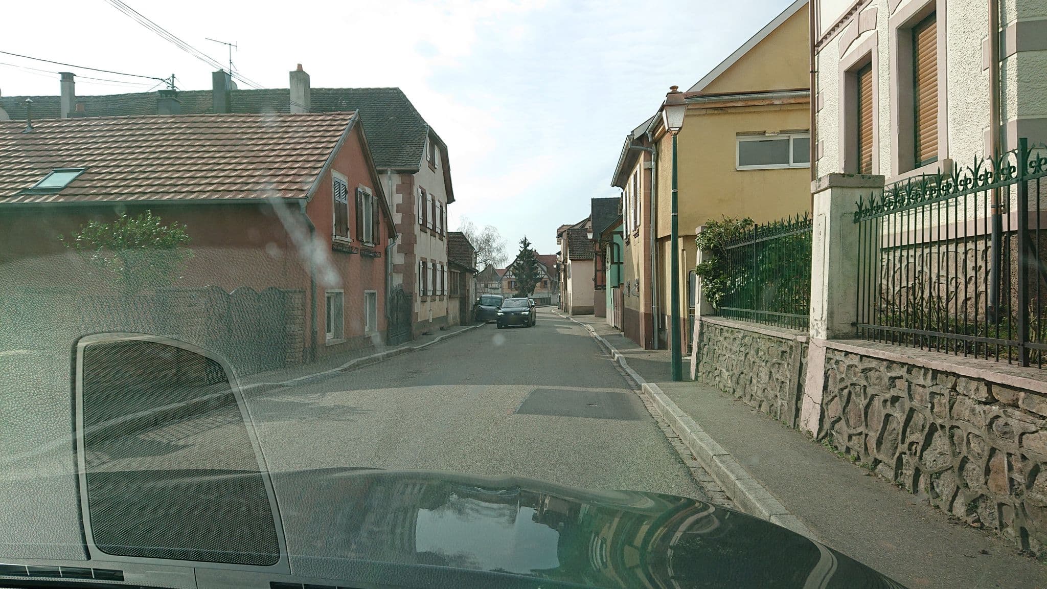 Street view near Les Chambres au pied du Haut-Koenigsbourg, Kintzheim — © remiforall (CC BY-SA · Mapillary)