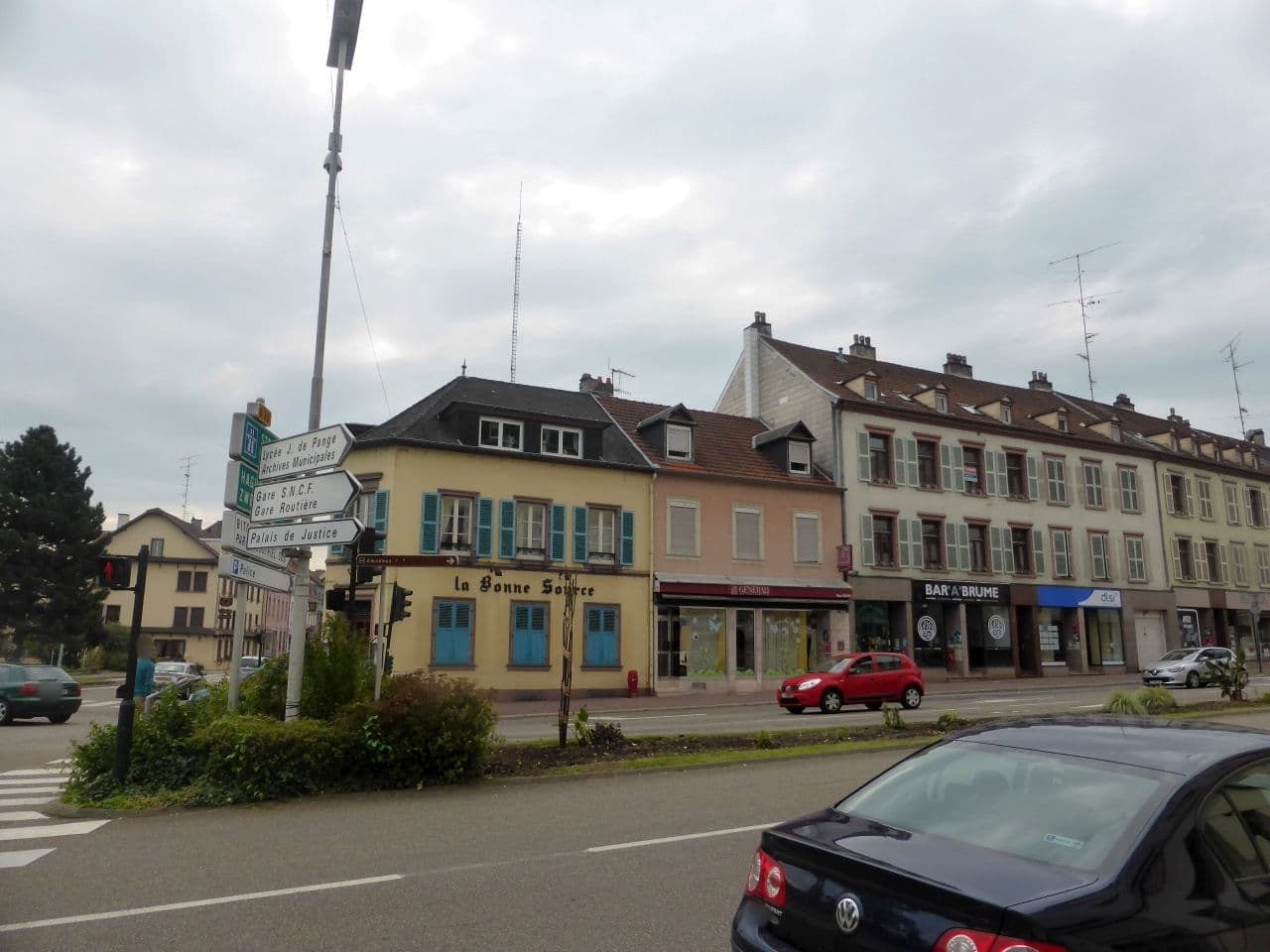 Street view near Le Rêve d'une Nuit suite Amour, Sarreguemines — © sarant (CC BY-SA · Mapillary)