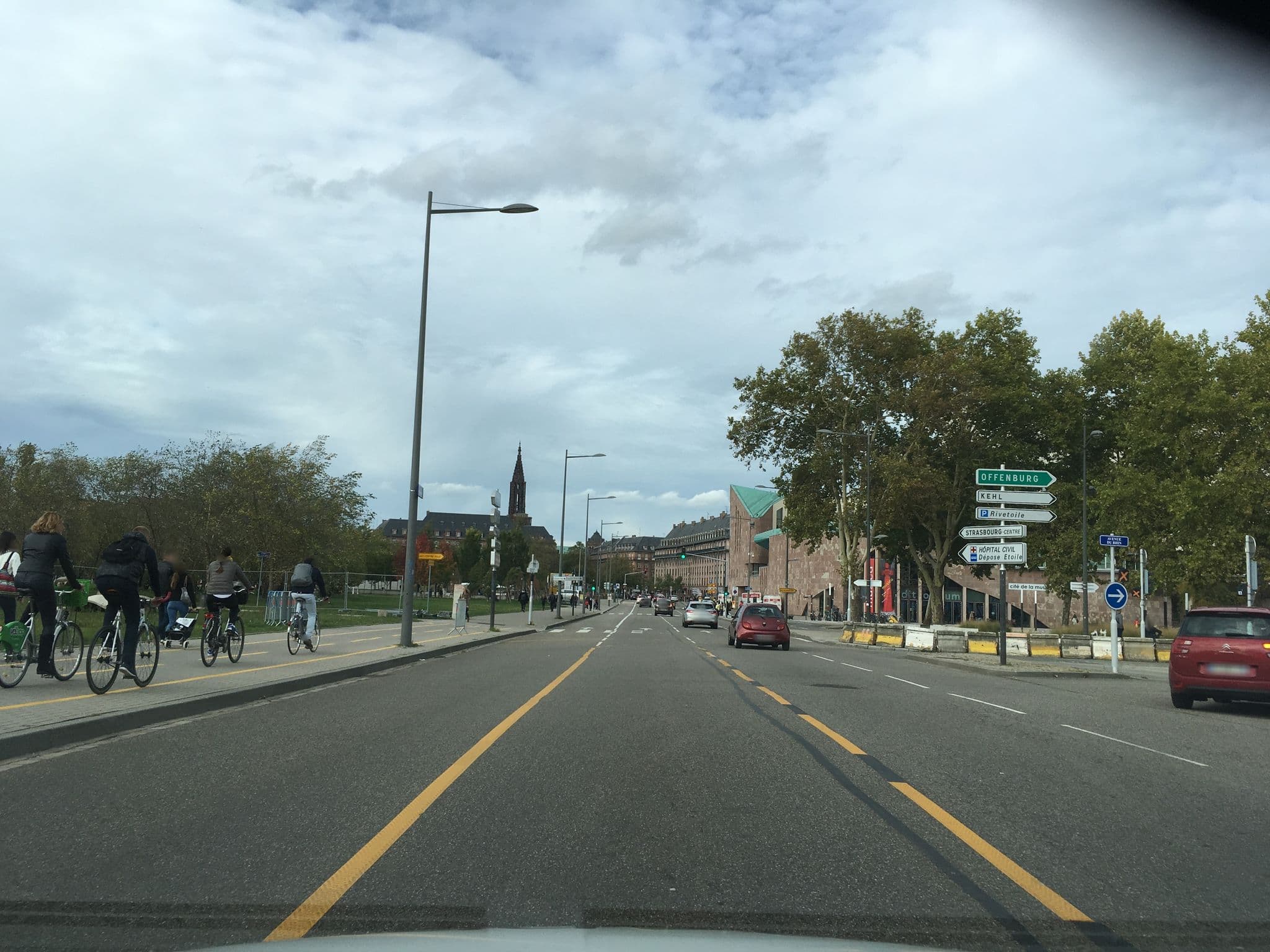Street view near Aloft Strasbourg Etoile, Strasbourg — © mappy_sa (CC BY-SA · Mapillary)