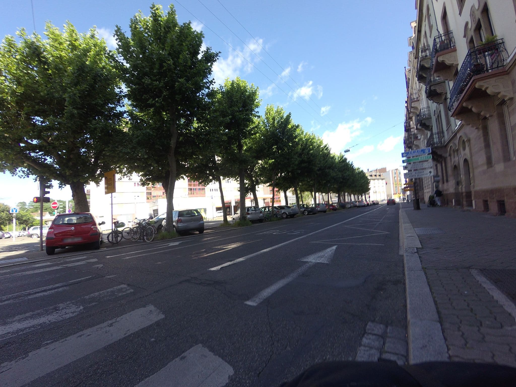 Street view near Petite France with 1 free parking, Strasbourg — © larshelmin (CC BY-SA · Mapillary)