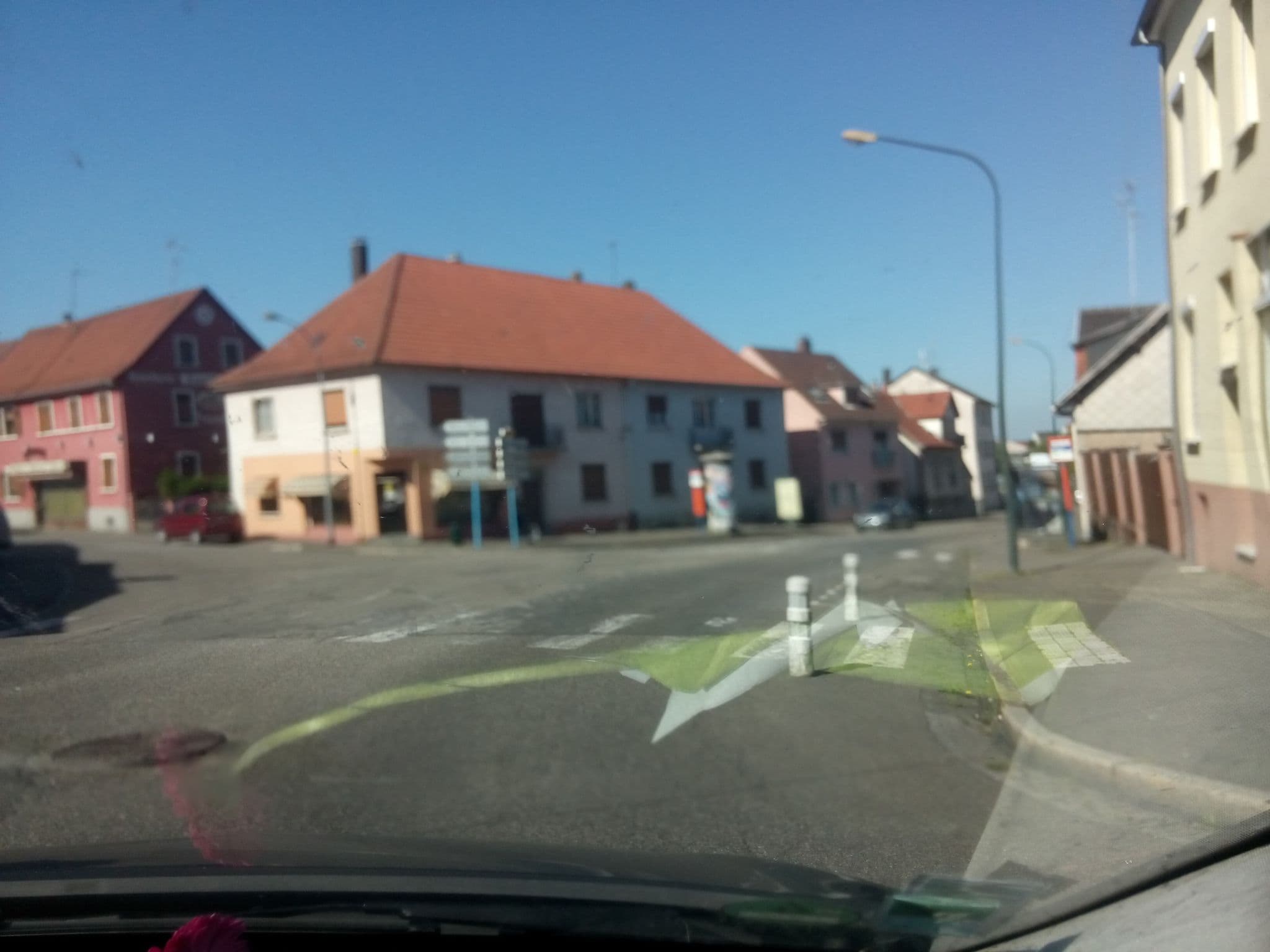 Street view near Restaurant L'Ours, Bischwiller — © jibec (CC BY-SA · Mapillary)