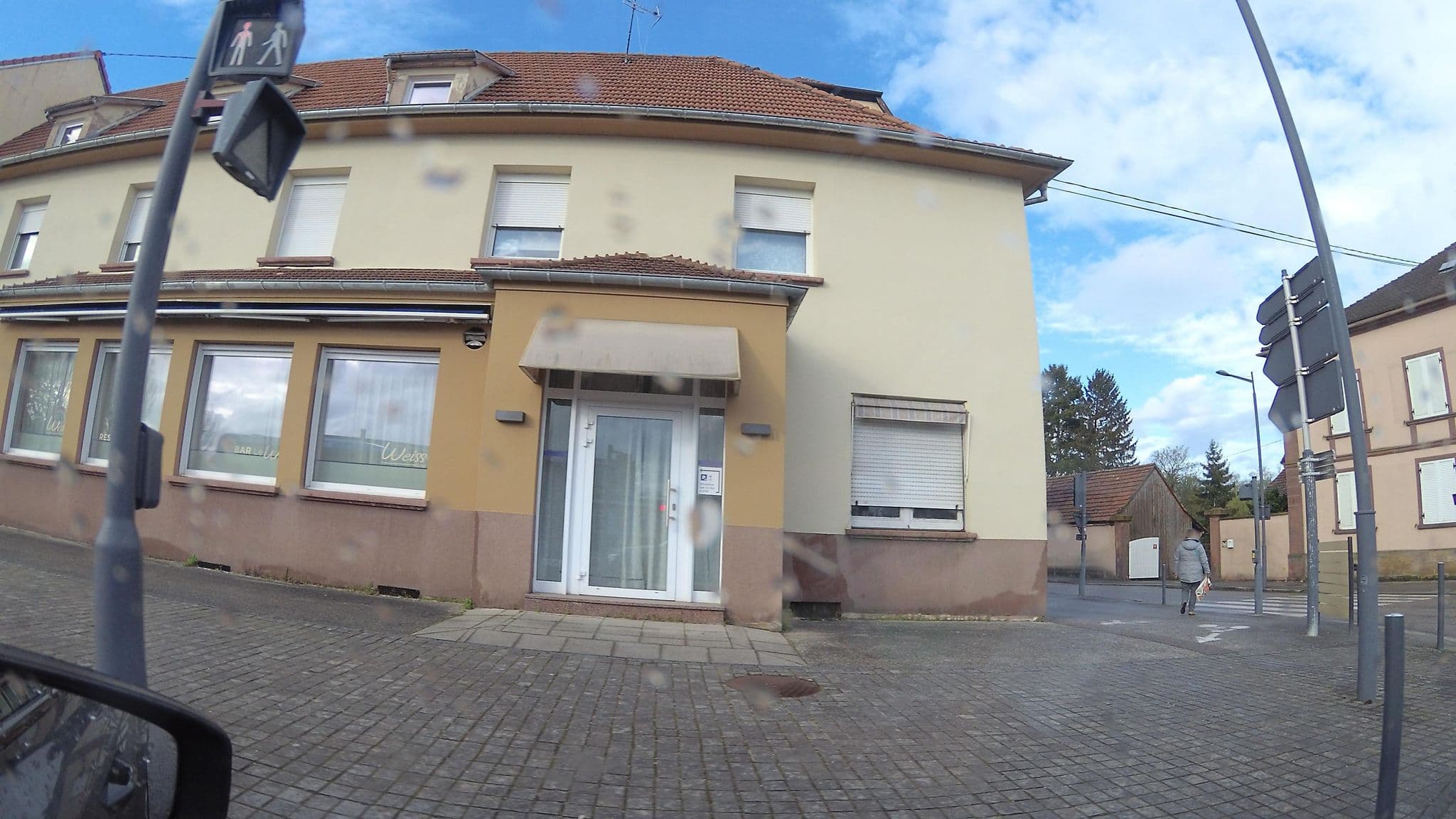 Street view near Hôtel Restaurant de la Gare, Wissembourg — © teddy73 (CC BY-SA · Mapillary)