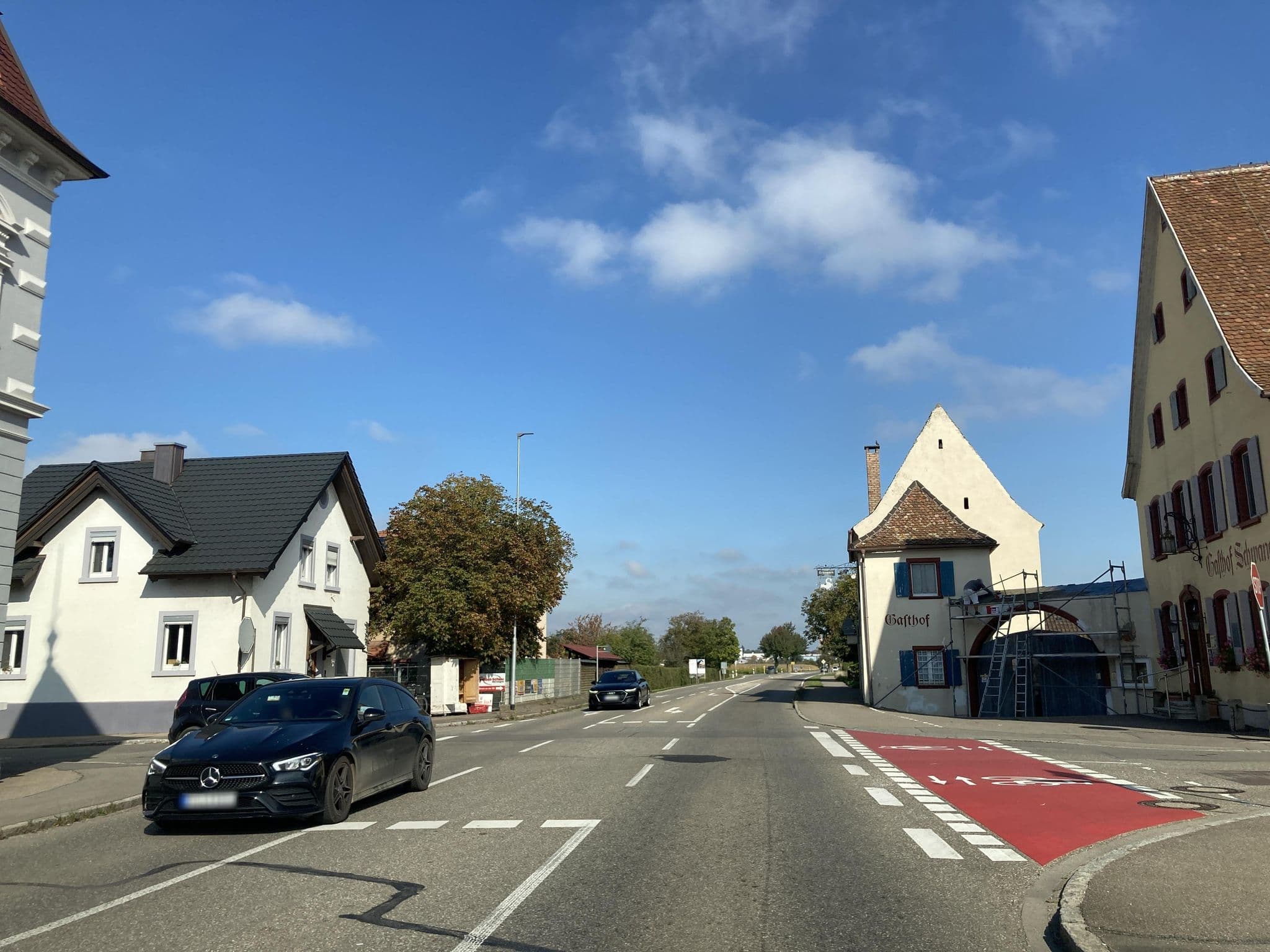Street view near Gasthof Schwanen, Buggingen — © tasmaniadevil (CC BY-SA · Mapillary)