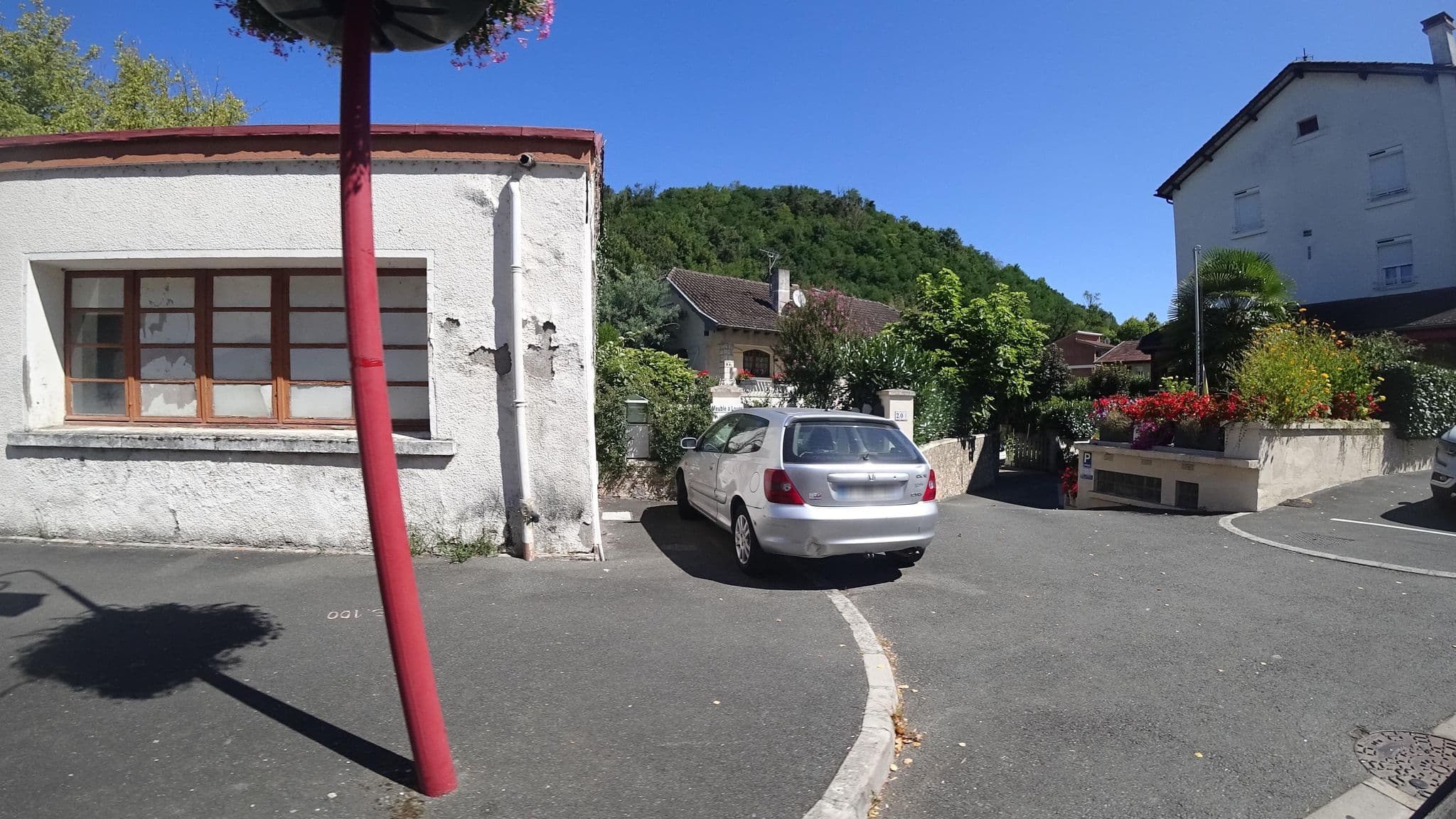 Street view near Les Carillons, Cransac-les-Thermes — © yod4z (CC BY-SA · Mapillary)