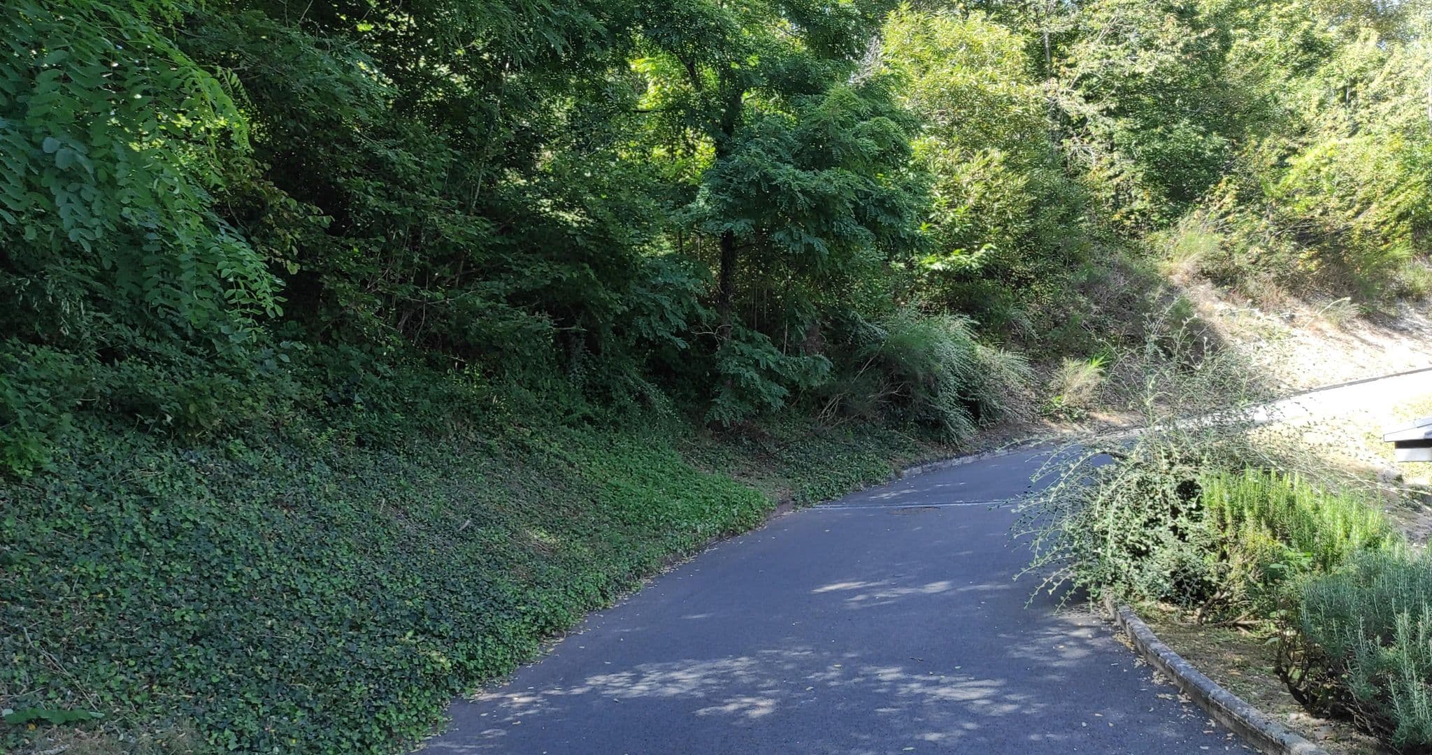 Street view near Thermes, Cransac-les-Thermes — © yod4z (CC BY-SA · Mapillary)