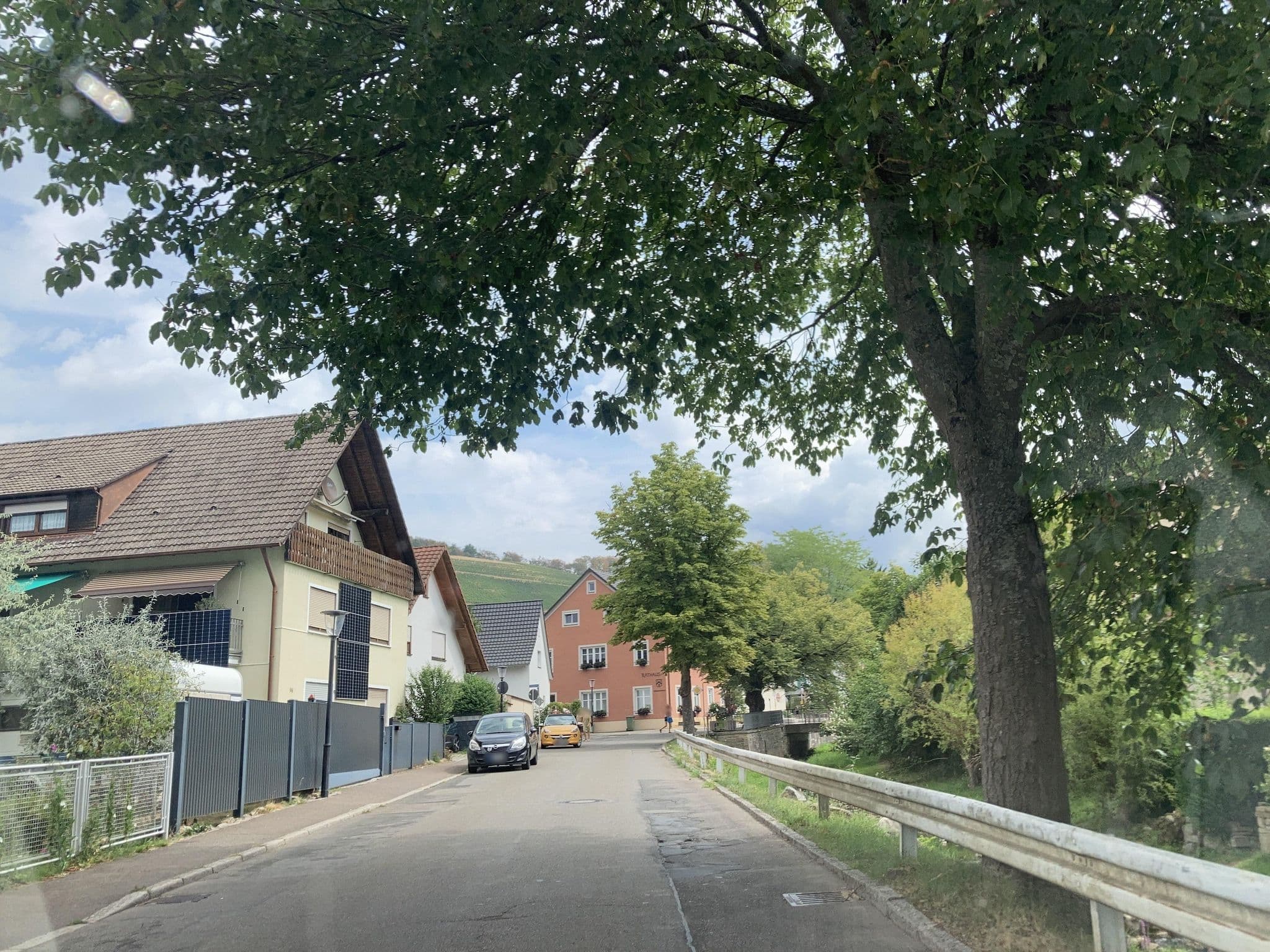 Street view near Pension Weilertal, Müllheim — © tasmaniadevil (CC BY-SA · Mapillary)
