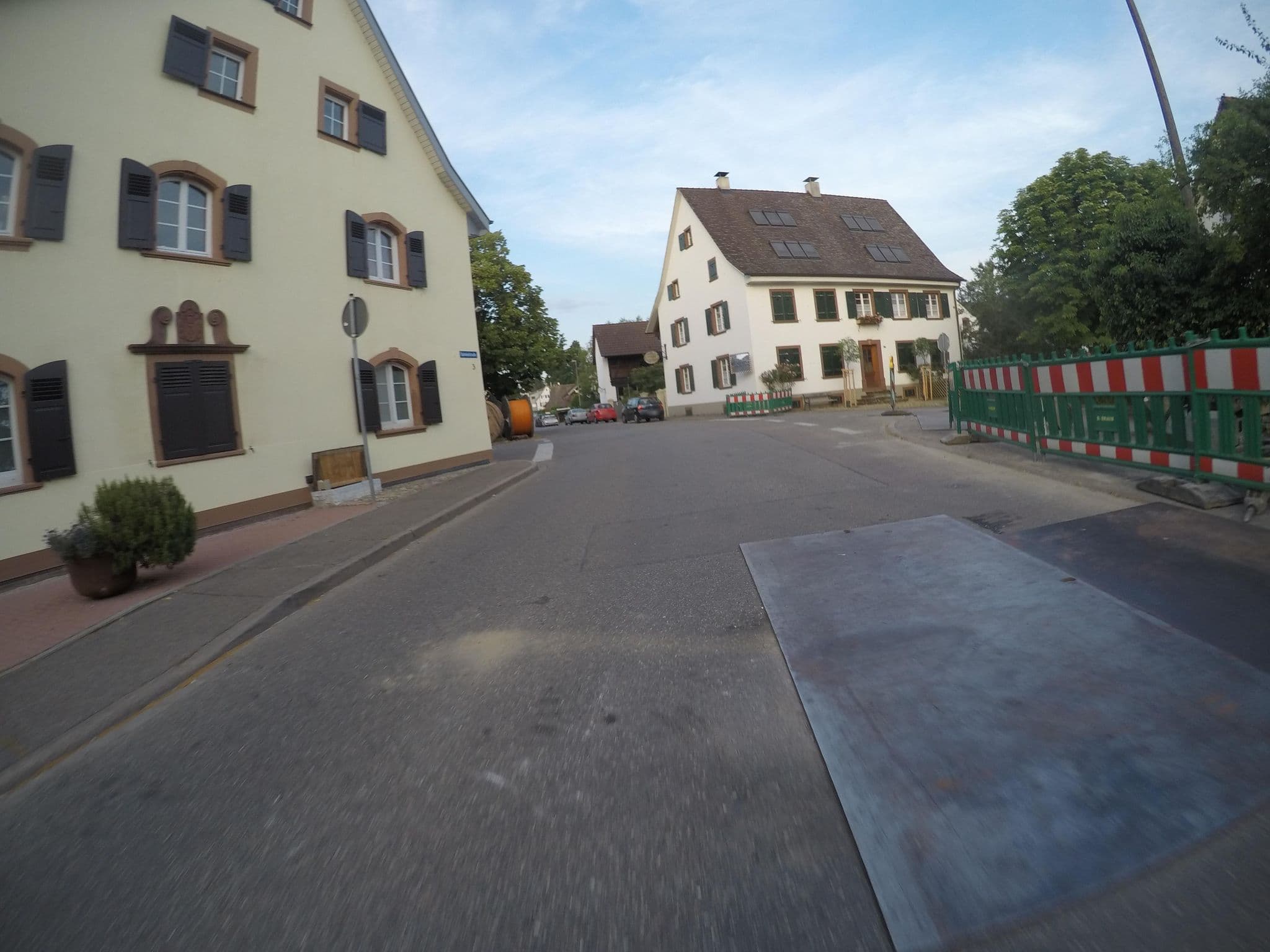 Street view near Gasthof Zum alten Salzfass, Efringen-Kirchen — © mfa (CC BY-SA · Mapillary)