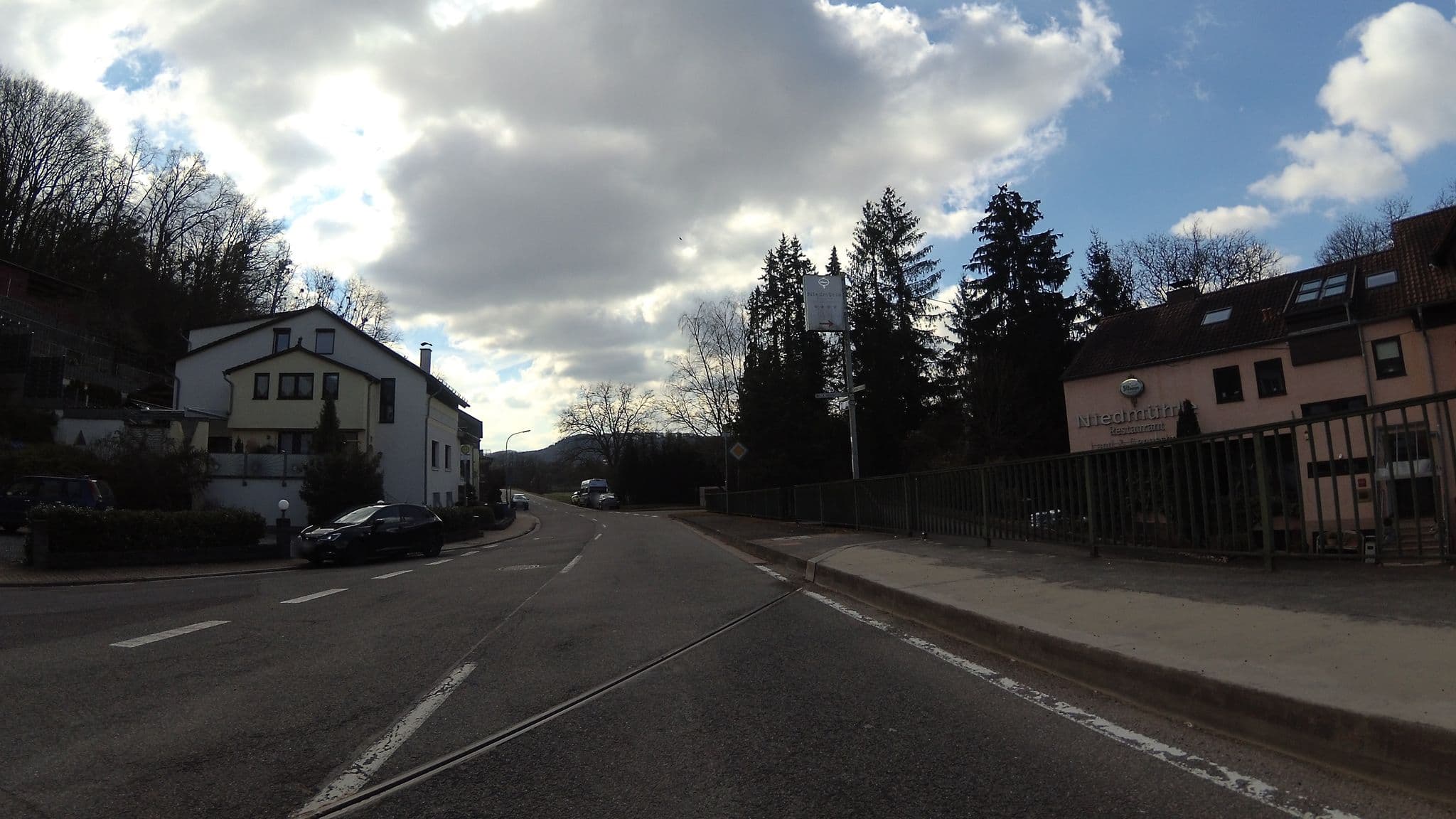 Street view near Restaurant Niedmuehle Land & Genuss Hotel, Beckingen — © teddy73 (CC BY-SA · Mapillary)