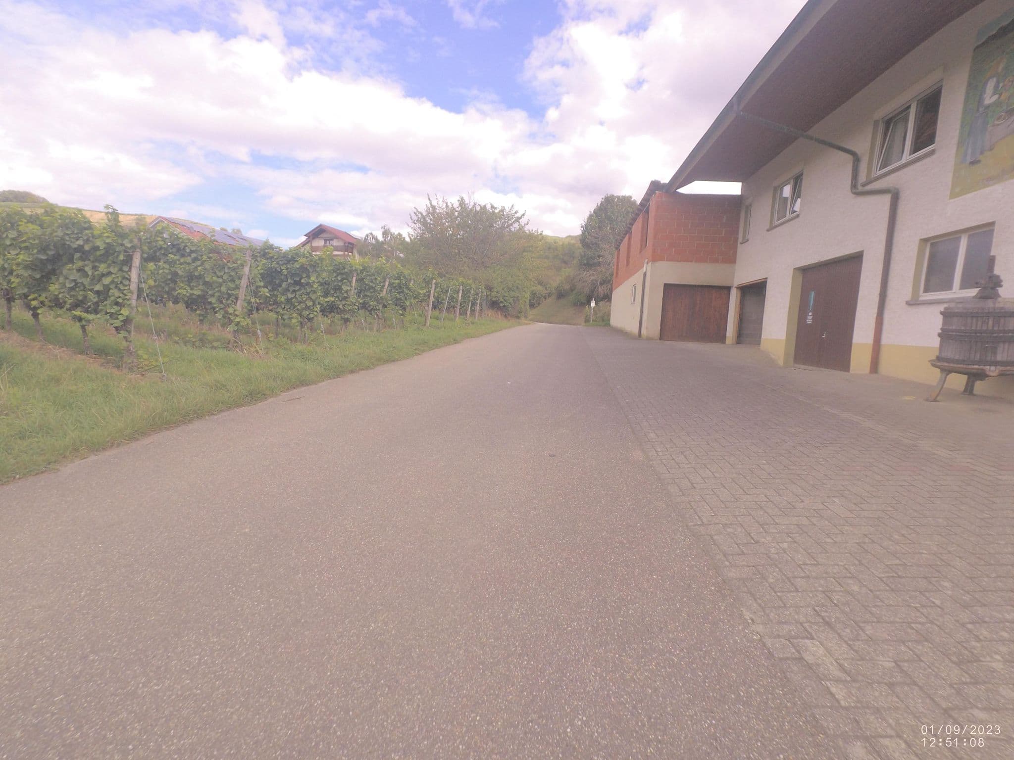 Street view near Hiß Gertrud Gästehaus, Vogtsburg — © VIA_DT (CC BY-SA · Mapillary)