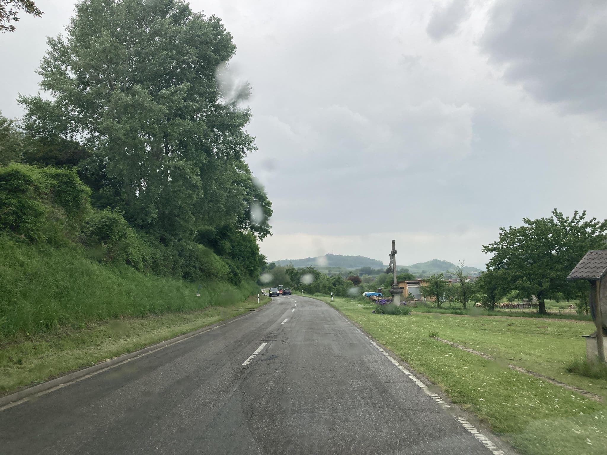 Street view near Weingut Baumer, Vogtsburg — © tasmaniadevil (CC BY-SA · Mapillary)