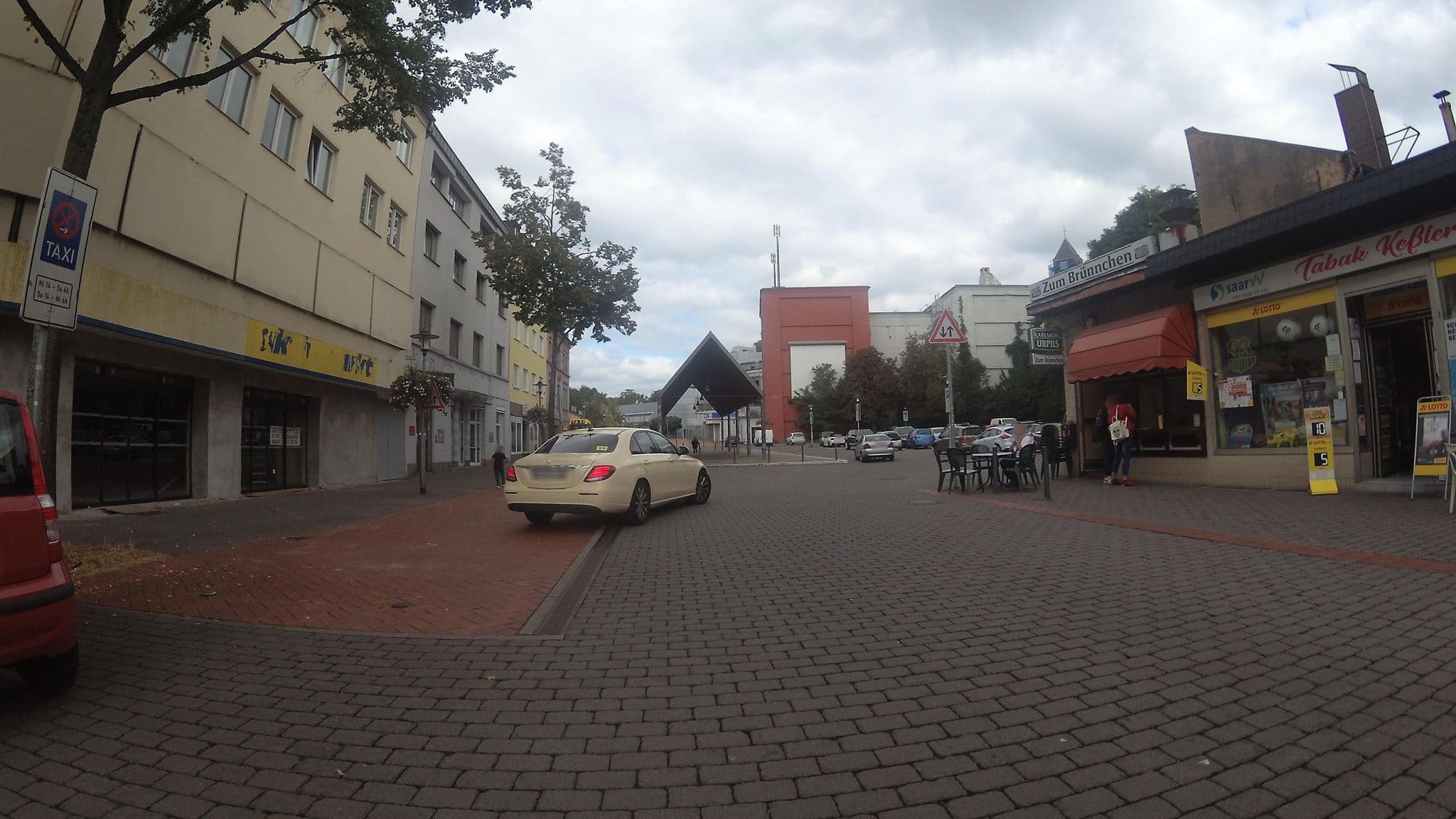 Street view near S-Gästehaus, Luisenthal — © teddy73 (CC BY-SA · Mapillary)