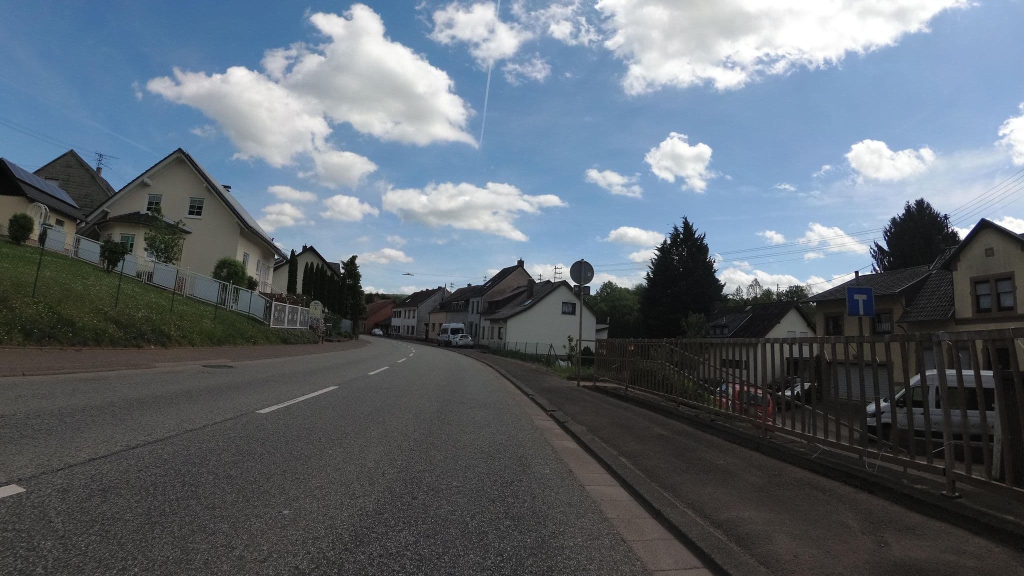Street view near Beaver Inn, Eppelborn — © teddy73 (CC BY-SA · Mapillary)