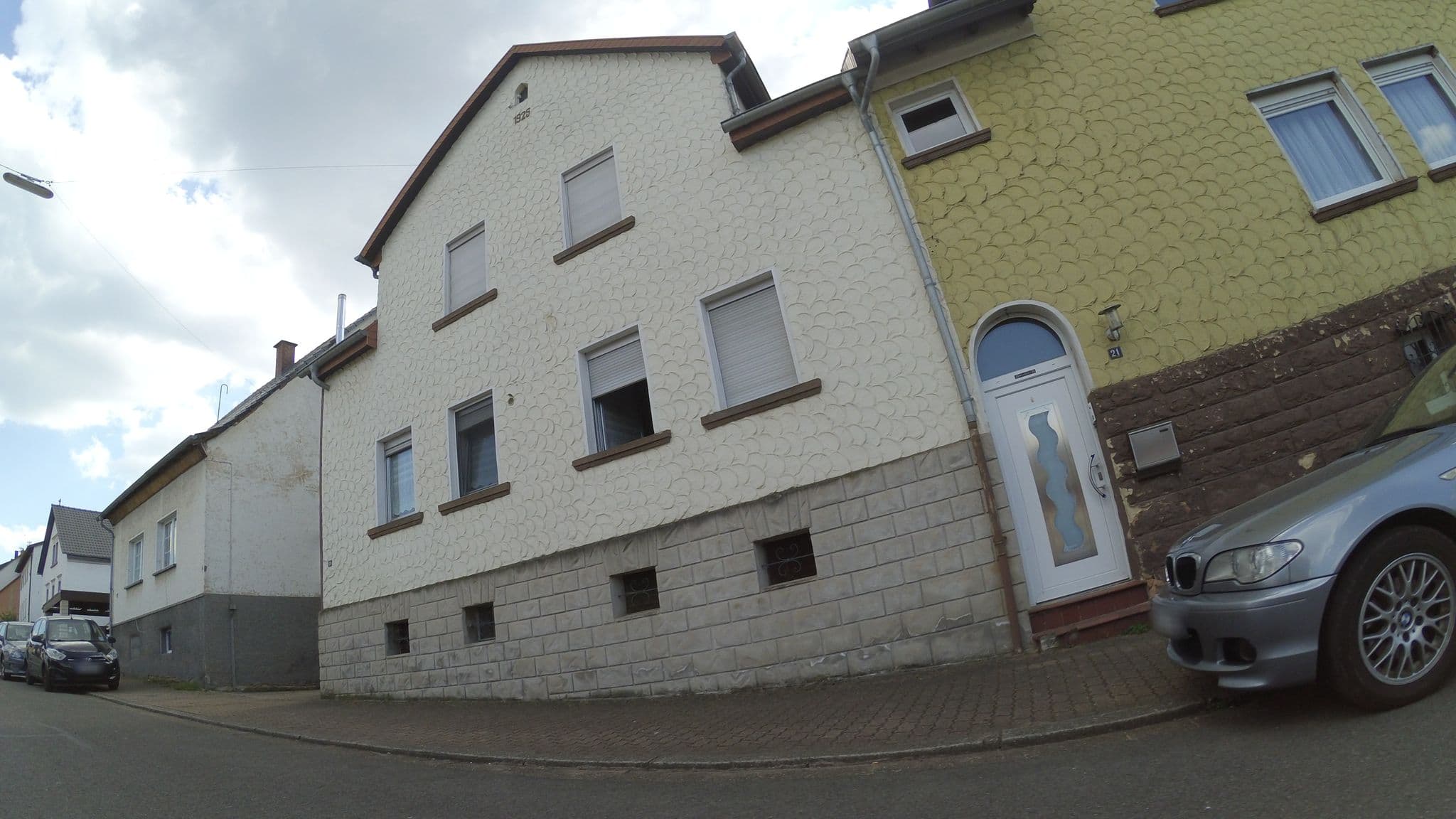 Street view near Schröder Marika Ferienwohnungsvermietung, Riegelsberg — © teddy73 (CC BY-SA · Mapillary)