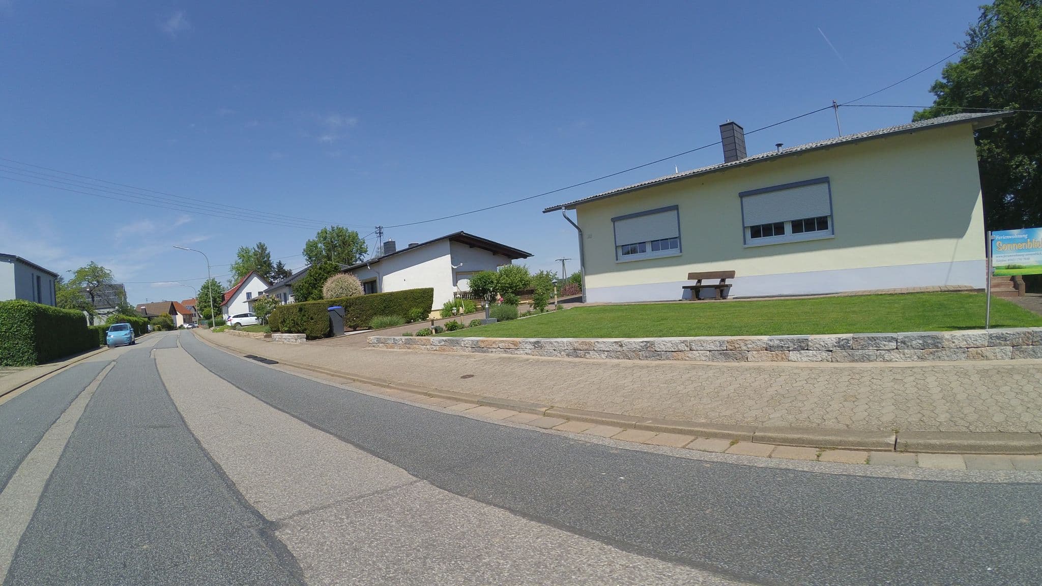Street view near Ferienwohnung Sonnenblick, Eppelborn — © teddy73 (CC BY-SA · Mapillary)