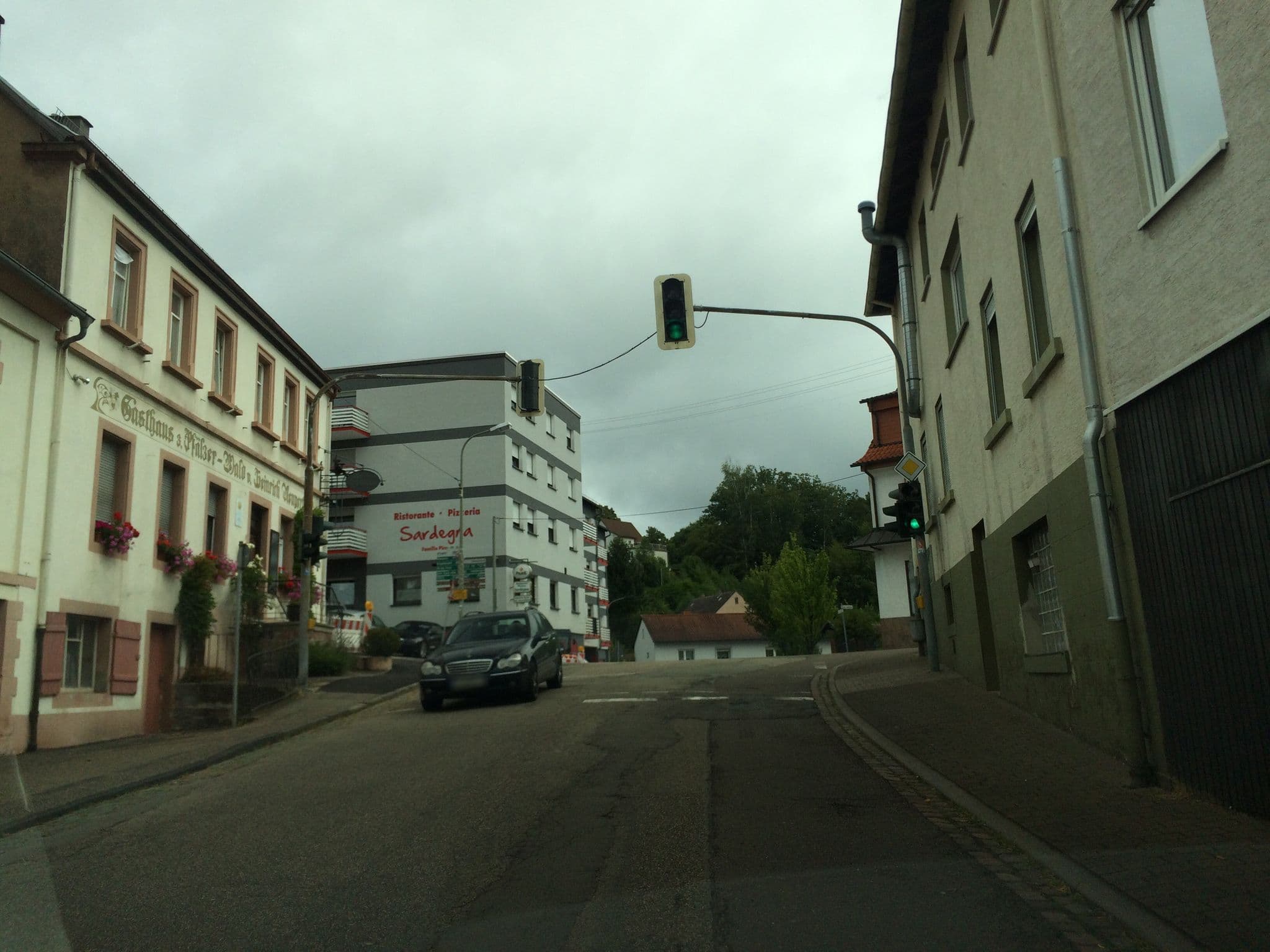 Street view near Landgasthaus Neupert, Lemberg — © zors1843 (CC BY-SA · Mapillary)