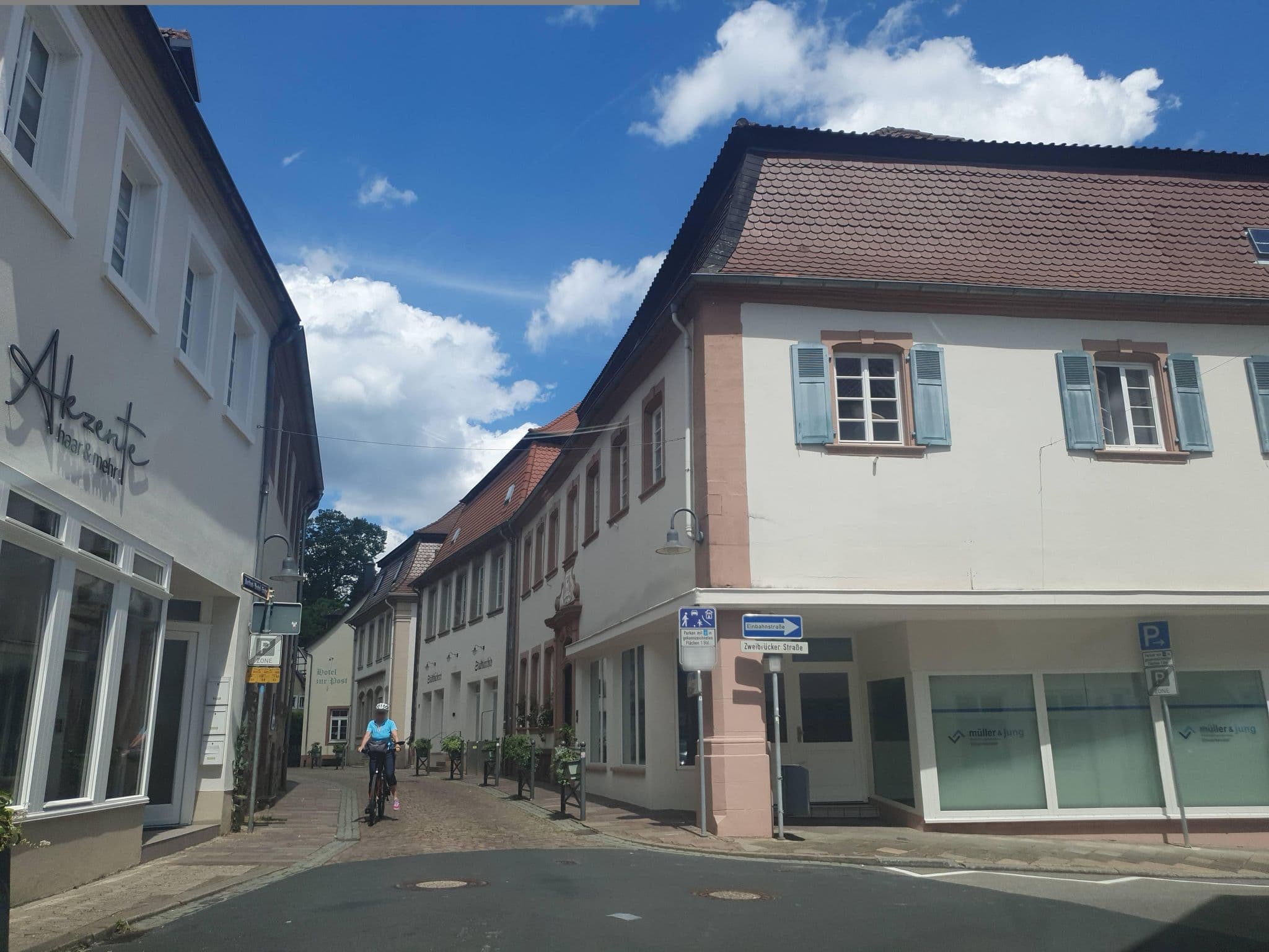 Street view near Mod Inn Blieskastel, Blieskastel — © teddy73 (CC BY-SA · Mapillary)
