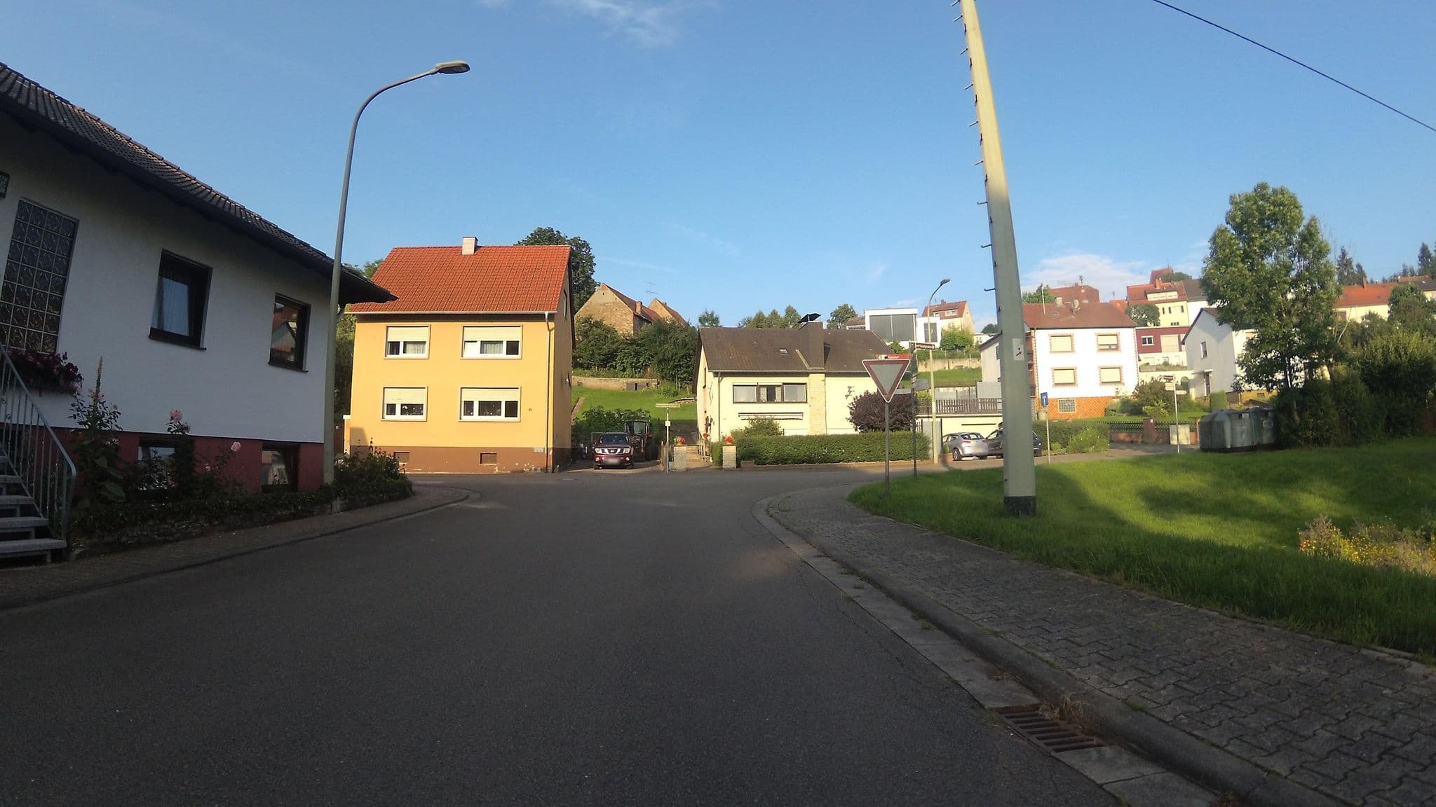 Street view near Hornbacher Vogelhaus, Hornbach — © teddy73 (CC BY-SA · Mapillary)
