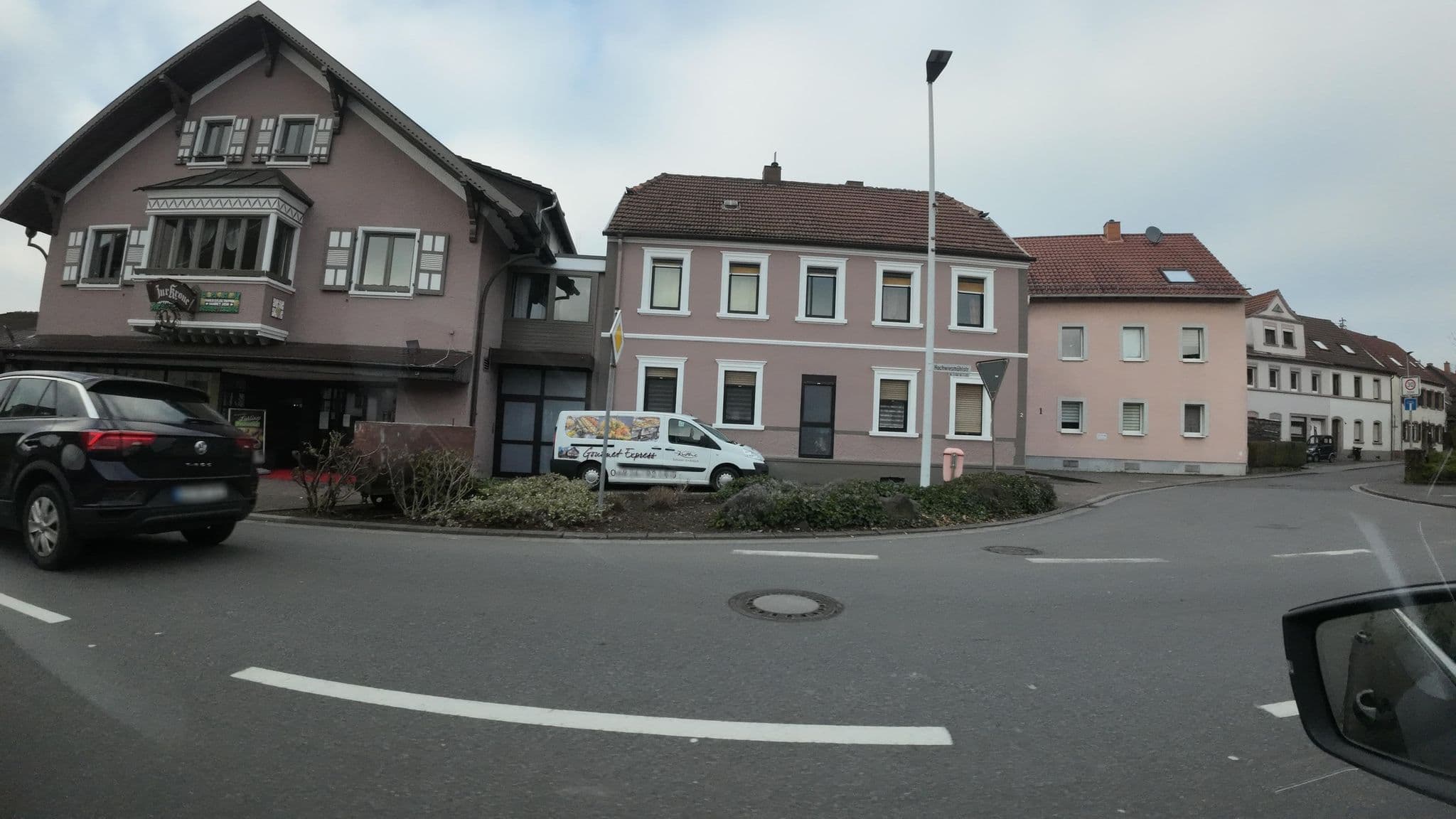 Street view near Hotel Krone, Bexbach — © teddy73 (CC BY-SA · Mapillary)