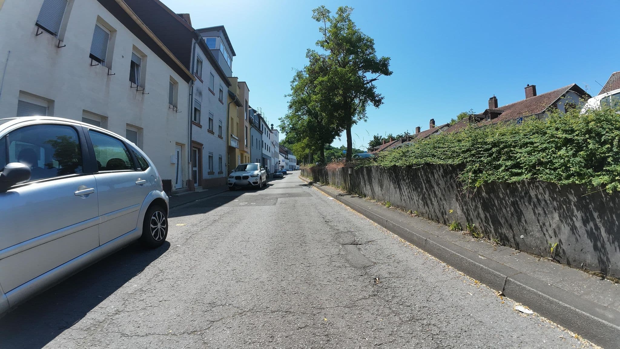 Street view near Monteurzimmer in Neunkirchen, Neunkirchen — © teddy73 (CC BY-SA · Mapillary)