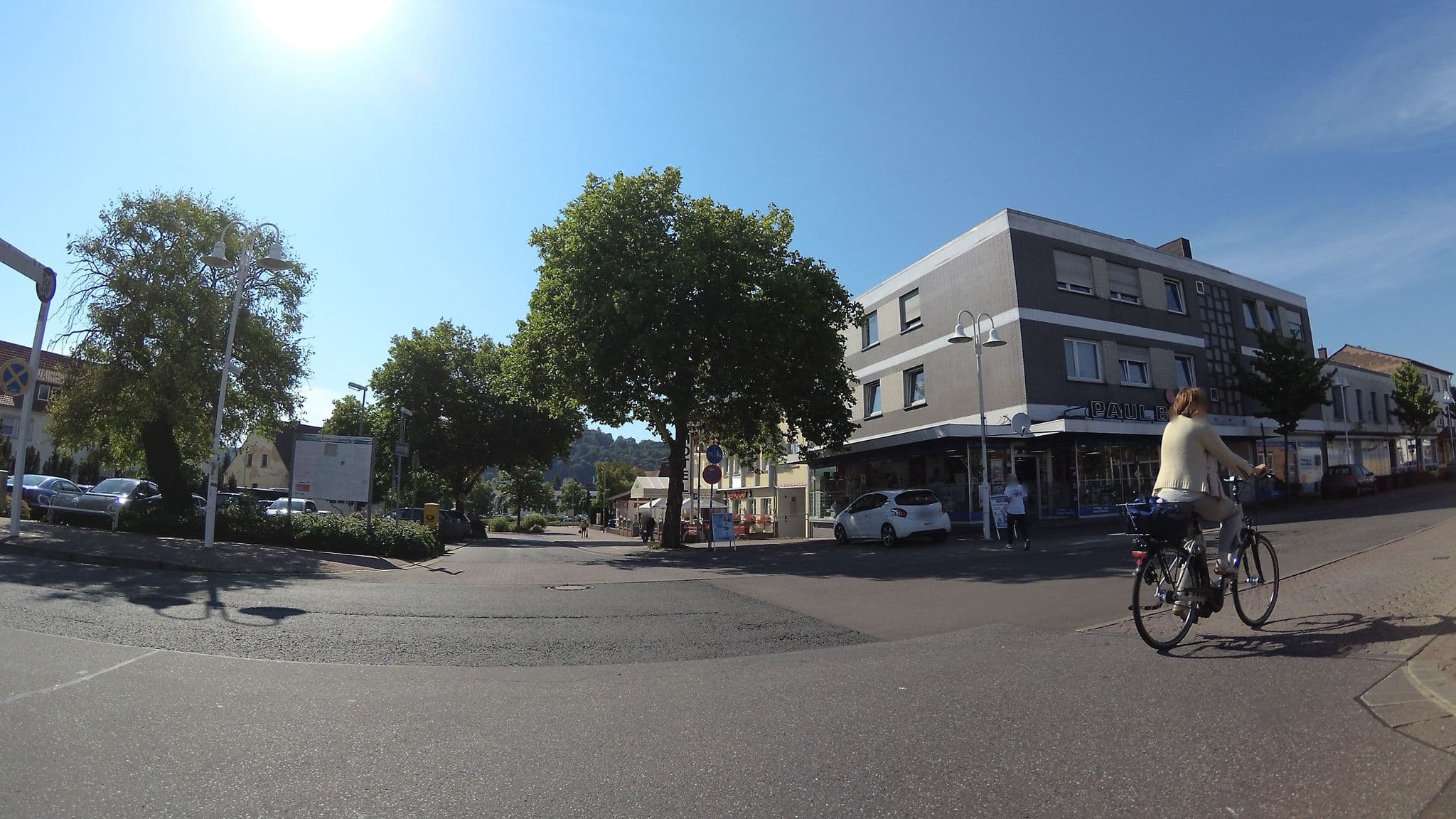Street view near Bürgerhof Inh.Bernhard Legrom, Homburg — © teddy73 (CC BY-SA · Mapillary)
