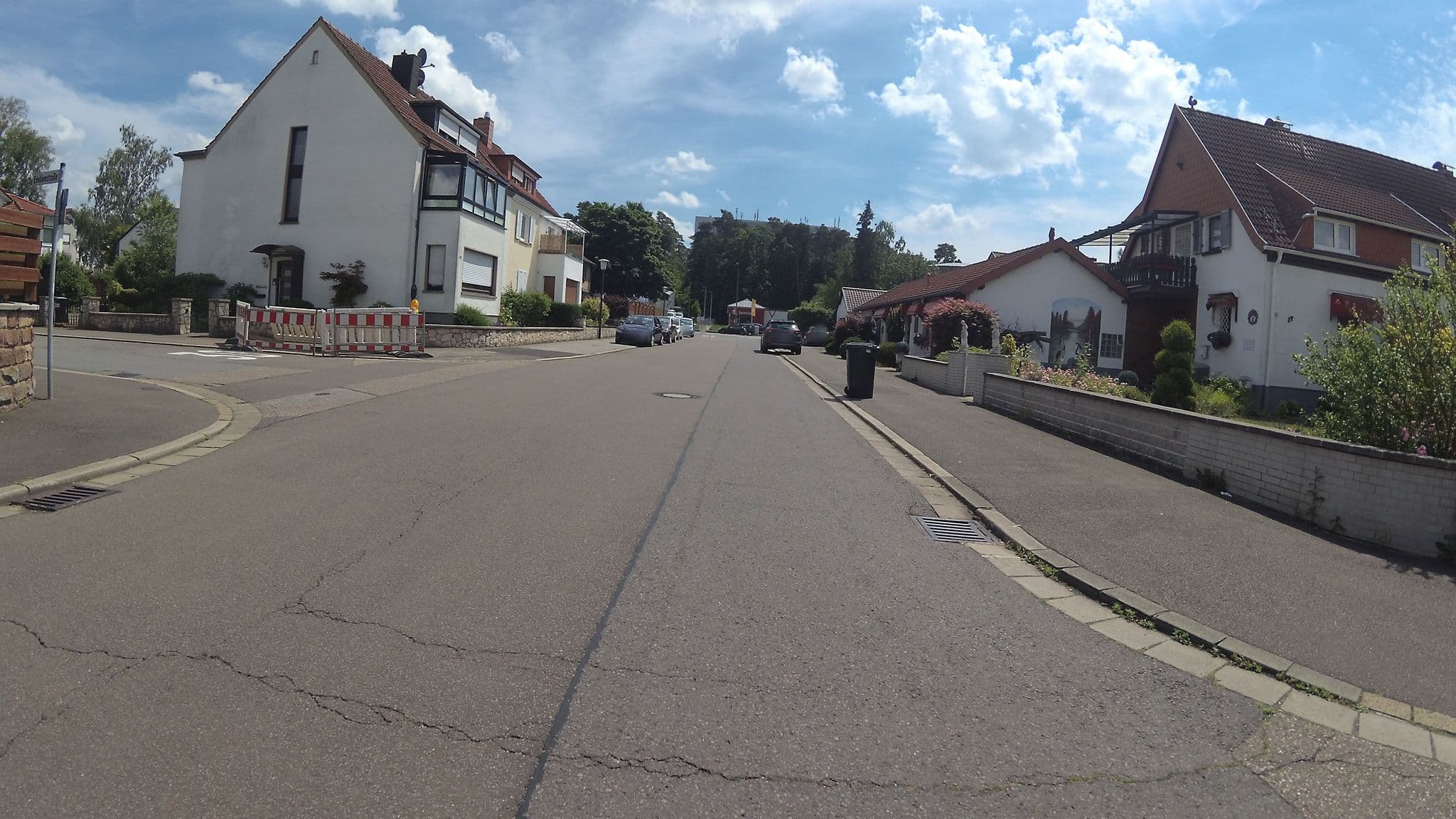 Street view near Karola Gukelberger, Homburg — © teddy73 (CC BY-SA · Mapillary)