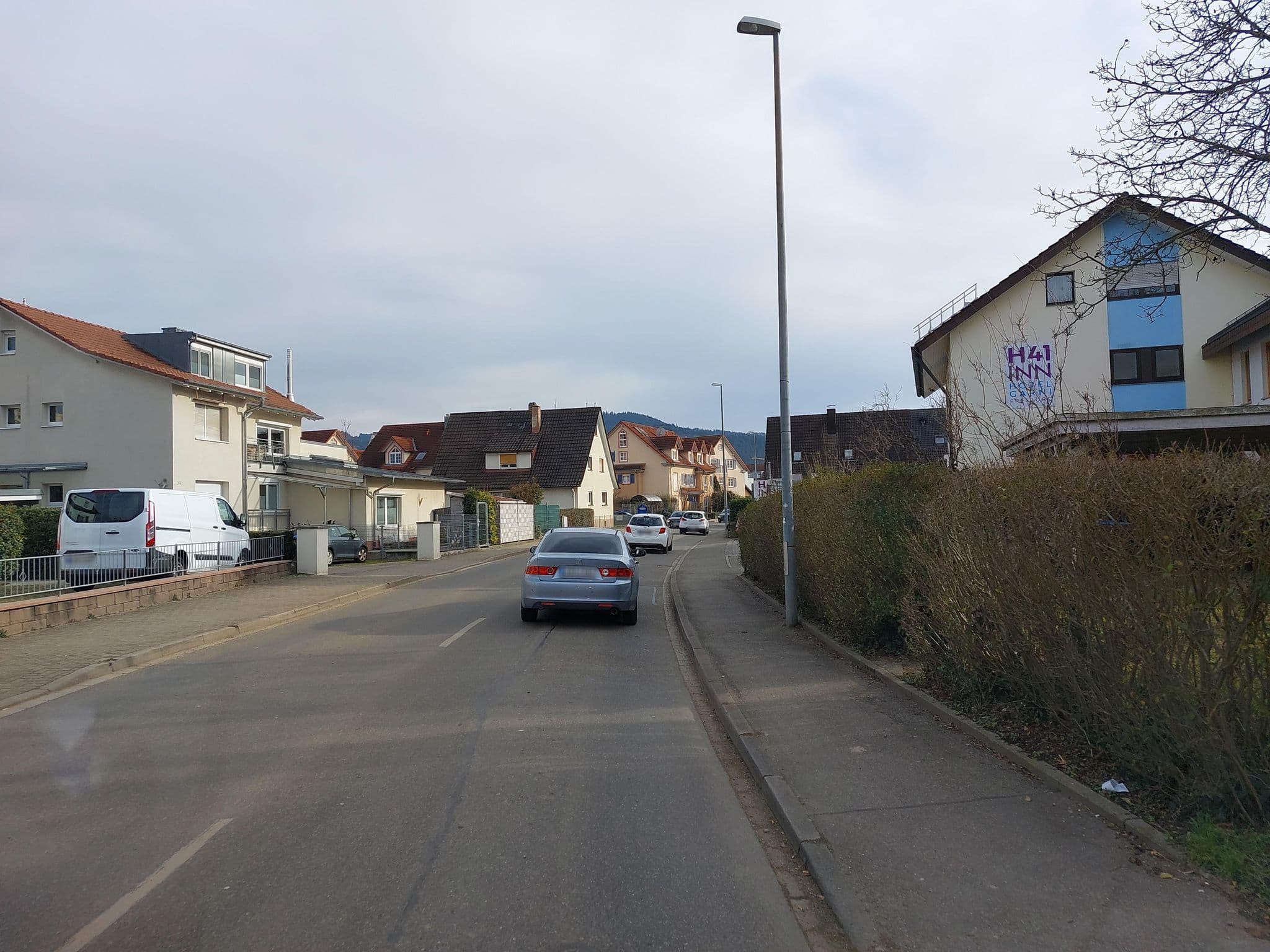 Street view near Hofgarten, Gundelfingen — © fxesbg (CC BY-SA · Mapillary)