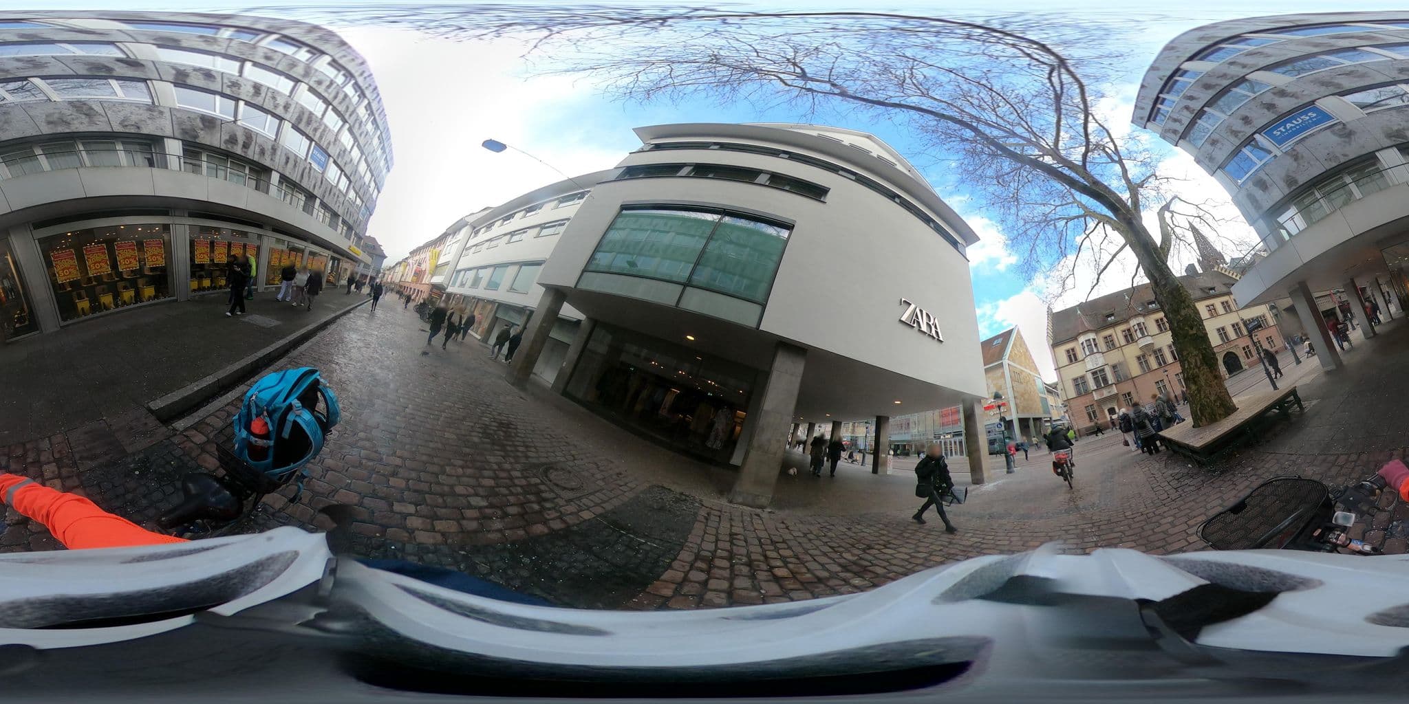 Street view near Deluxe Appartements am Münster, Freiburg — © RicardaH (CC BY-SA · Mapillary)