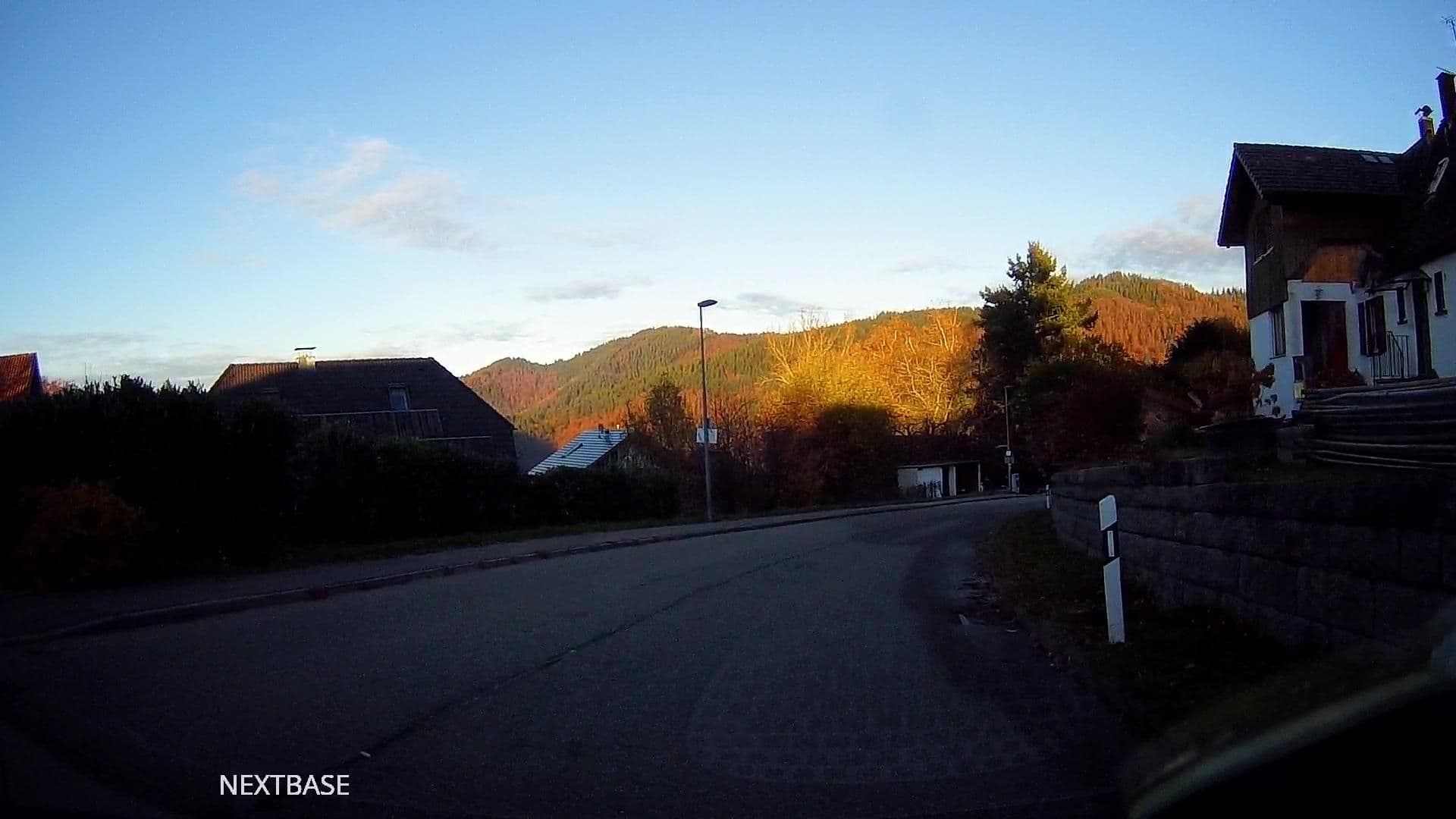 Street view near Zum Alt-Engelwirt, Horben — © derlipper (CC BY-SA · Mapillary)