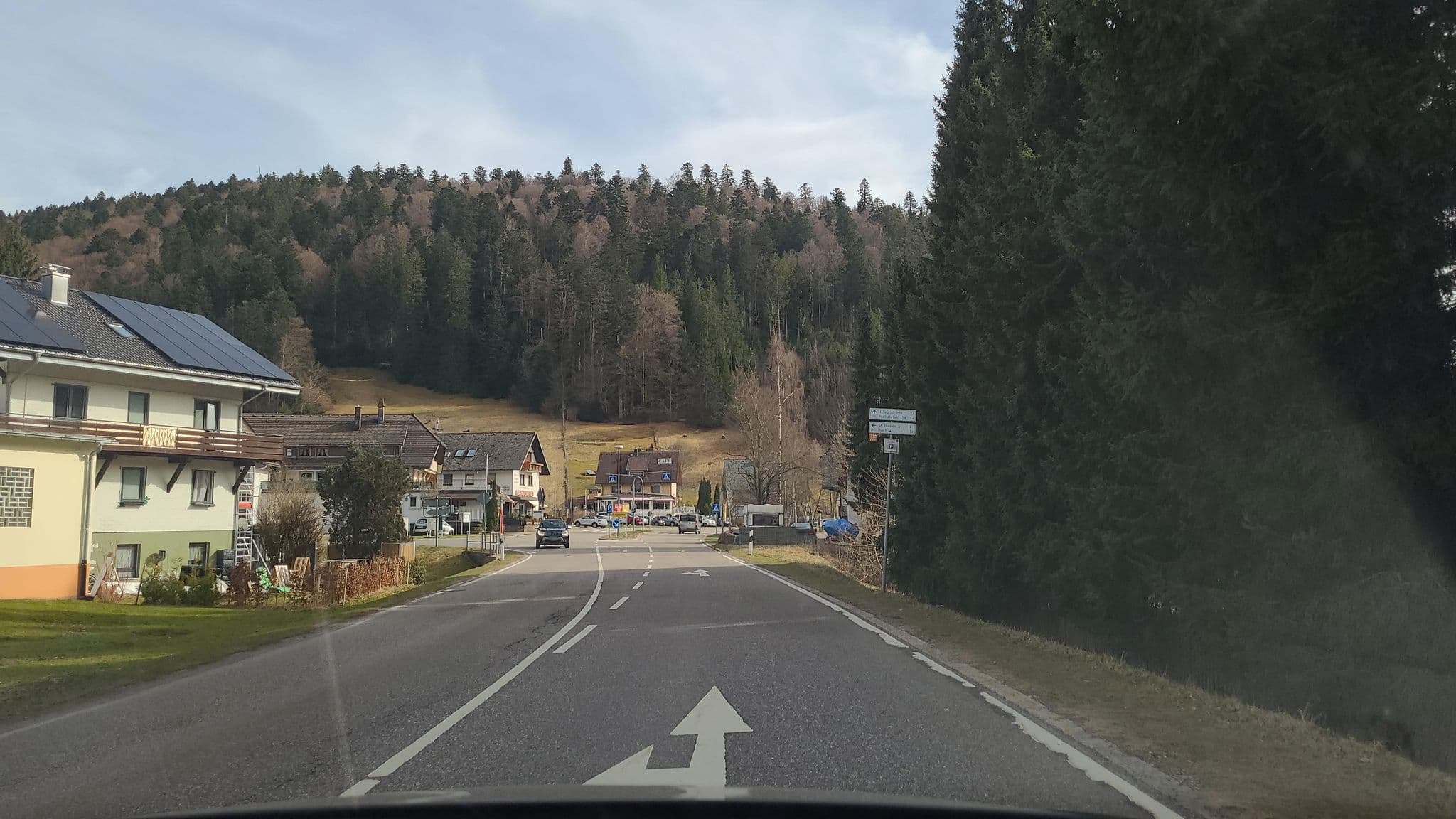 Street view near Beale, Todtmoos — © Lukas1976 (CC BY-SA · Mapillary)
