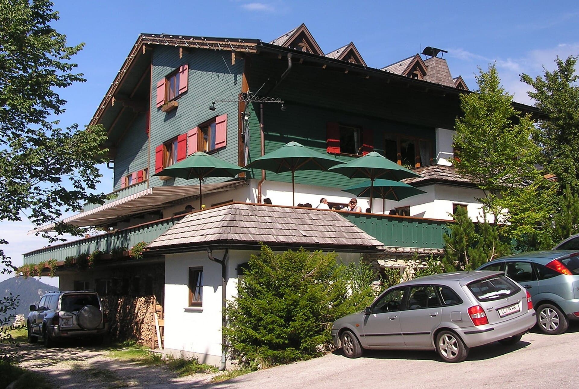 Hochberghaus (via Wikimedia Commons, CC BY 3.0)