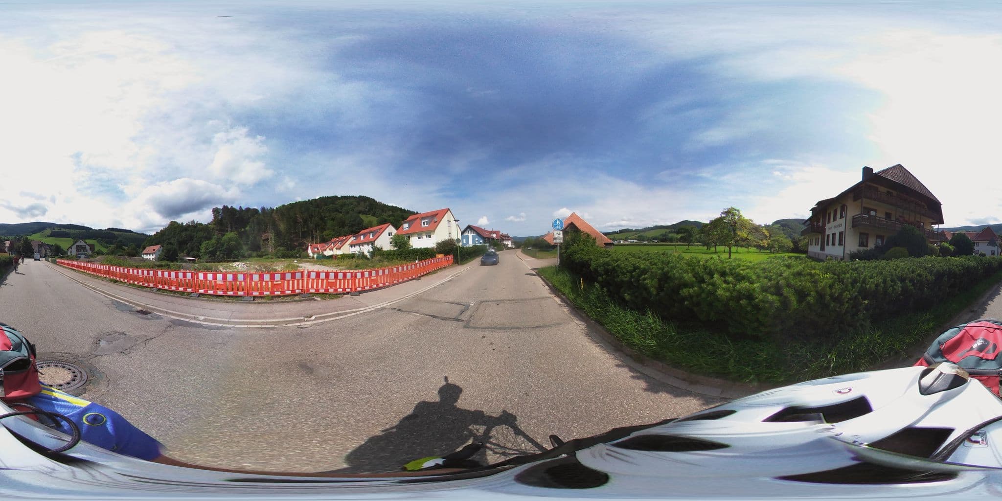 Street view near hirschen, Oberried — © peewee32 (CC BY-SA · Mapillary)