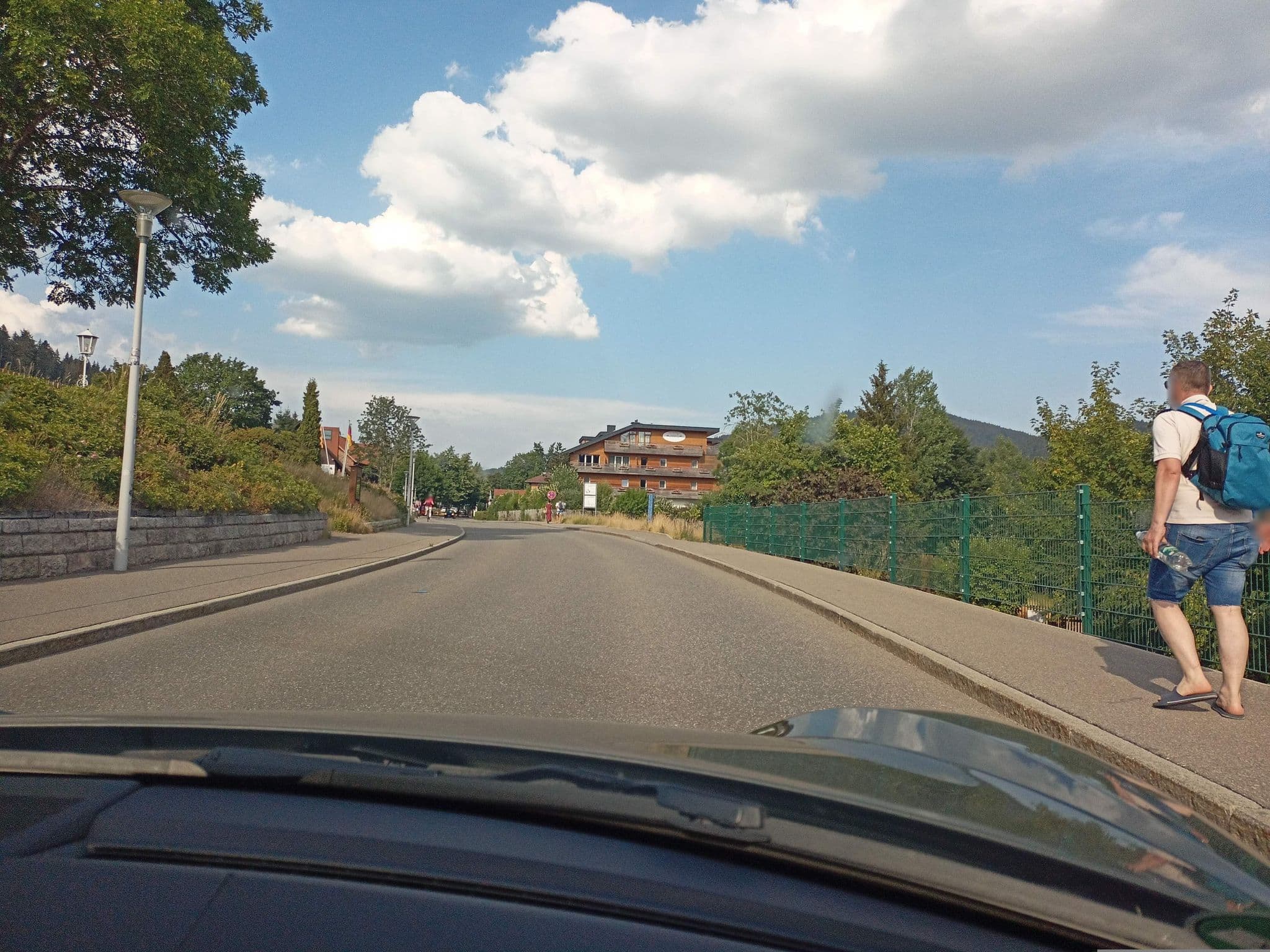 Street view near Brugger's Kamer 120, Hinterzarten — © xdTAGCLAN (CC BY-SA · Mapillary)