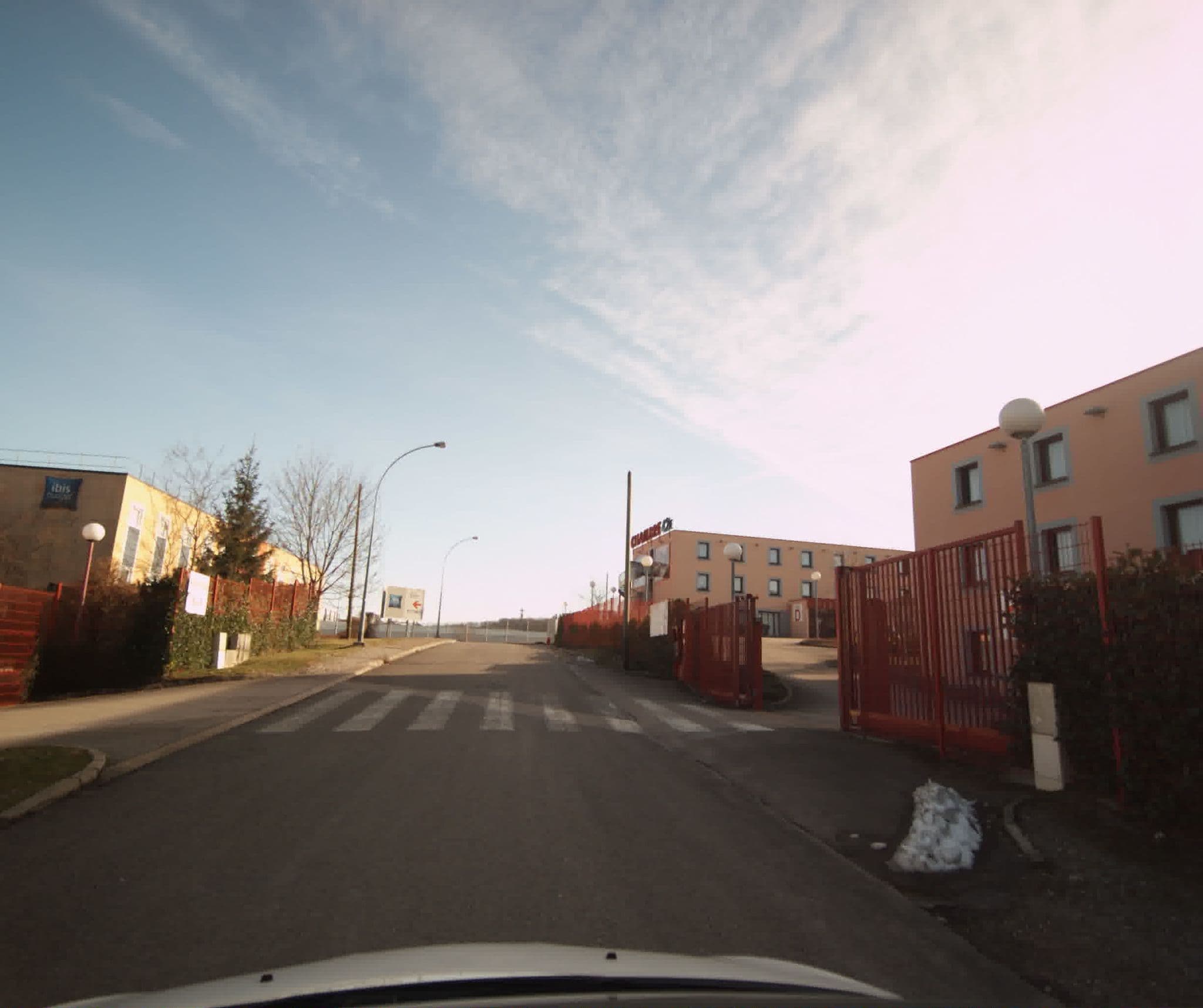 Street view near Siatel Bâtiment C, Franois — © sogefi (CC BY-SA · Mapillary)
